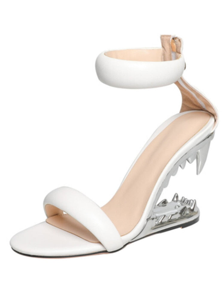 New Fashion Metal Teeth Shaped Heel Sandals Round Toe Back Zipper Women's Dress Large Women's Sandals Summer White