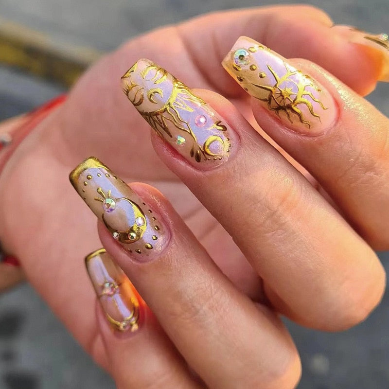 New Medium Coffin Fake Nails 24pcs Gold Eye Pattern Artificial Nails For Girls Wearable Full Cover European False Nail Tips B1