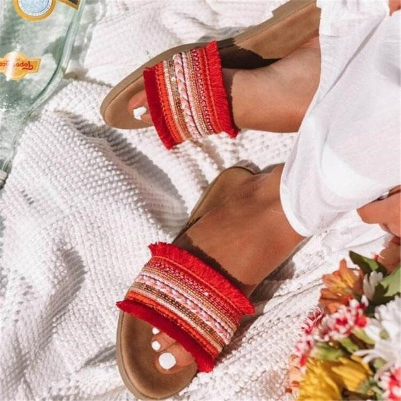 New Women's Flat Bottom Fashion One Word Slippers Womens Shoes Comfort Summer Outdoor Beach Luxury Sandals Women Designers