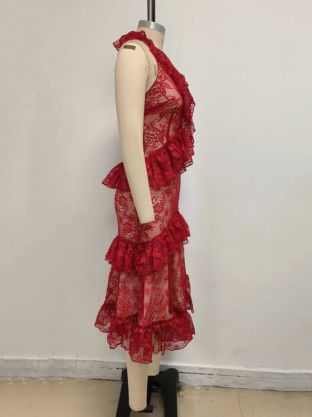 Sexy Lace Midi Halter Dress Women Red Ruffle Backless Sleeveless Party Dresses 2025 Summer Lady Vacation Robes New