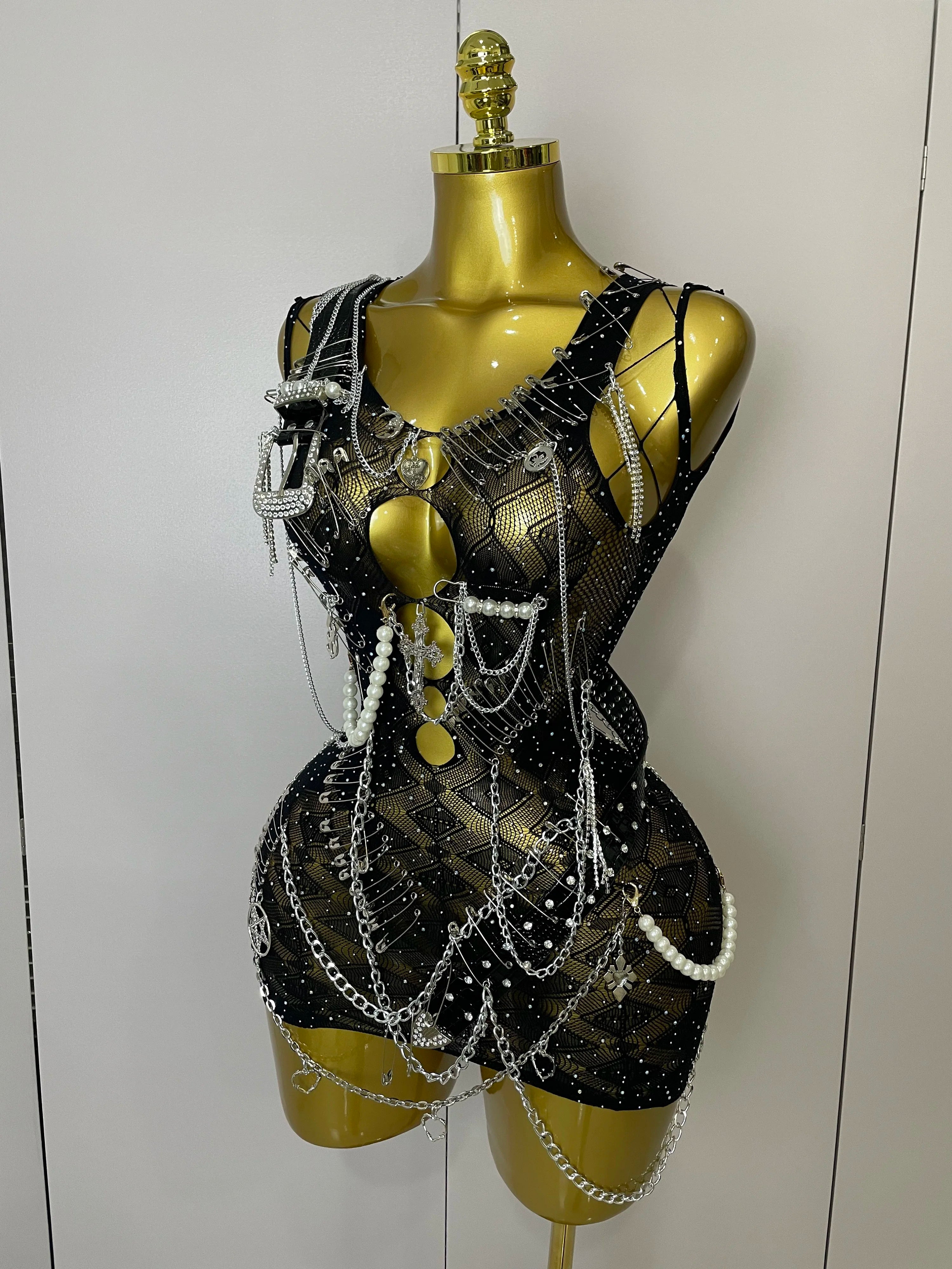 STOCK Sexy Fashion Pin Decoration Fringe Beading Short Party Dress 2025 Women Hollow Out Nightclub Performance Singer Costume