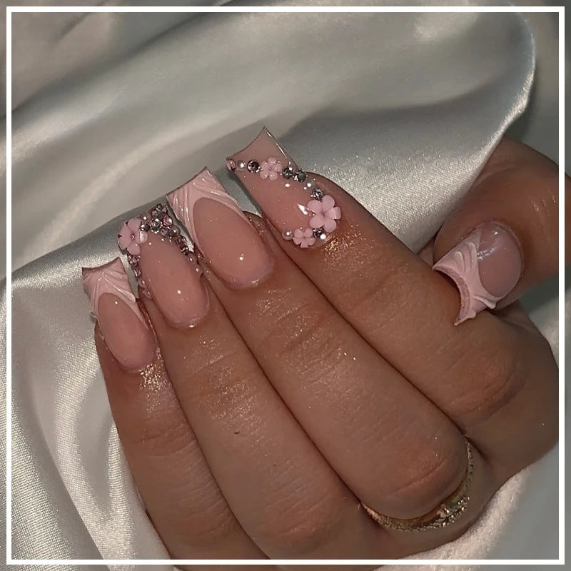 24pcs/Box Press on Nails French Square Head with Flowers False Nail Wearable Glitter Diamond Fake Nails Full Cover Nail Tips Art 6