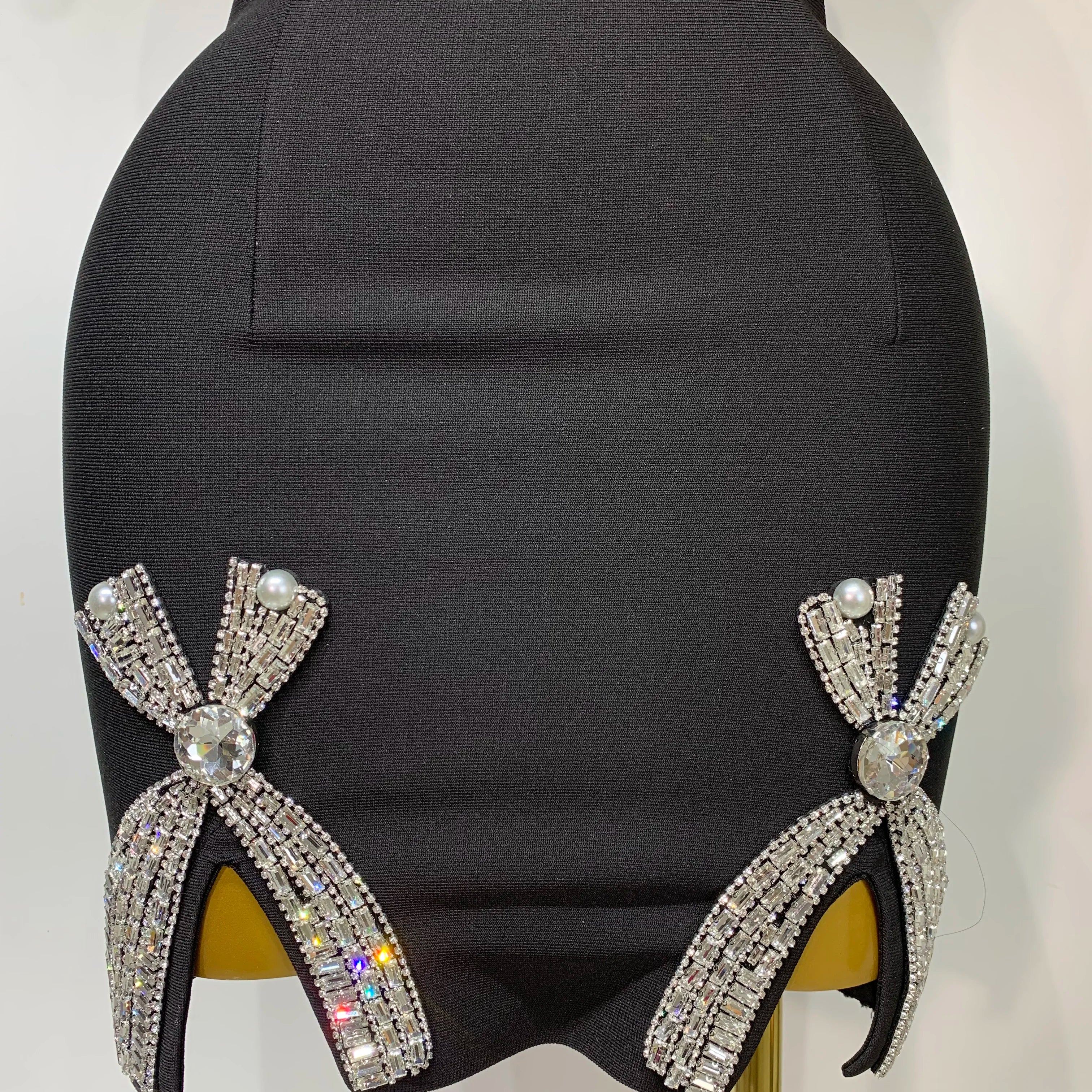 Women Celebrity Sexy V Neck Beading Black Mini Bodycon Bandage Dress Luxury 2025 Knitted Elegant Evening Club Party Dresses