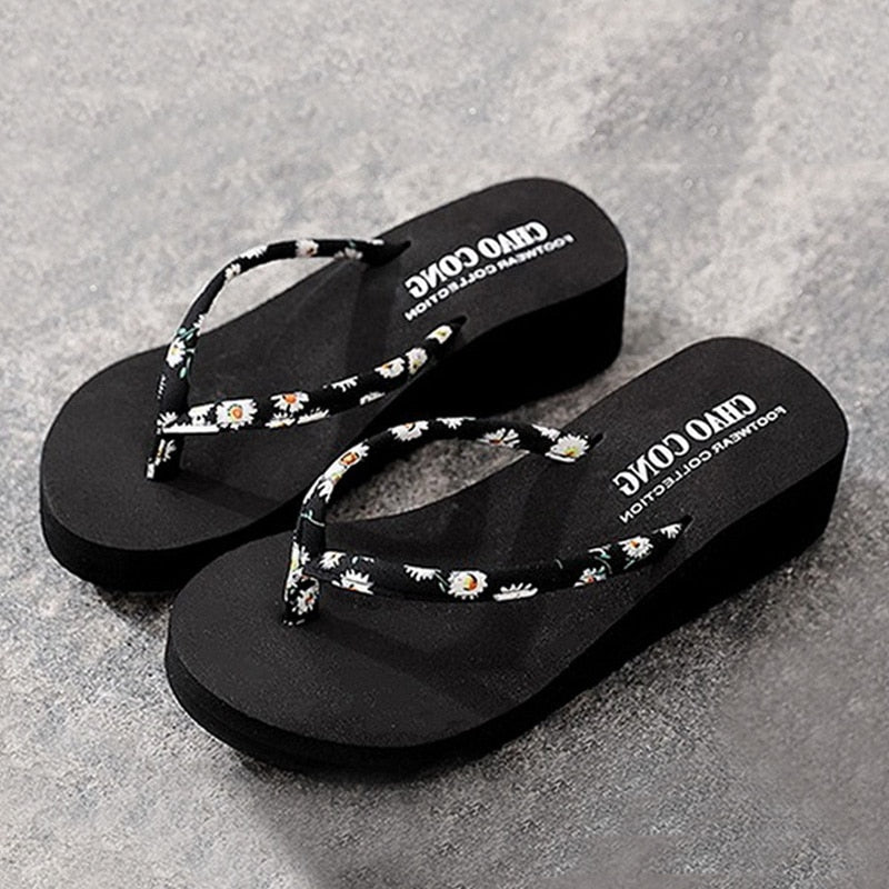 Summer Women Slippers Cute Clip Toe Flip Flops Shoes Female Platform Outdoor Fashion Beach Sandals Ladiew Casual Flat Slides Black2