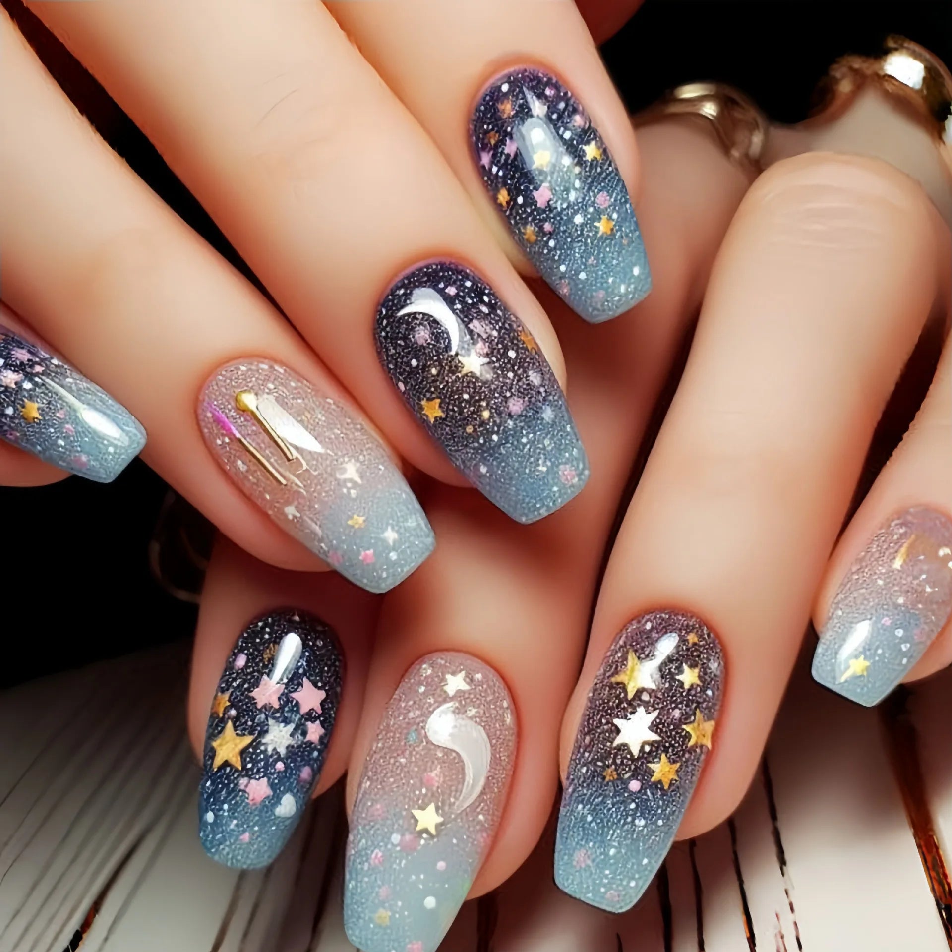 24Pcs Short Colorful Fake Nails French Ballet Star Moon Nail Art Stickers with Shiny Dreamy Wearable Full Cover Finger Press On 2