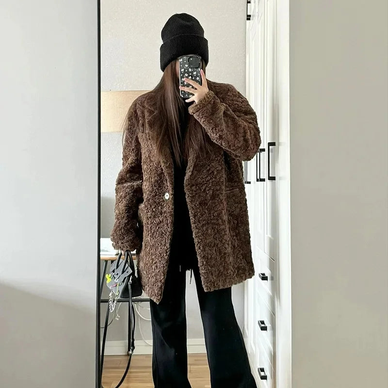 New Winter Hot Sale Of The Season Women's Thickened Loose Suit Collar Lamb Fur Jacket Medium Length Coat Fake Fur Mixed Fur Coat Brown