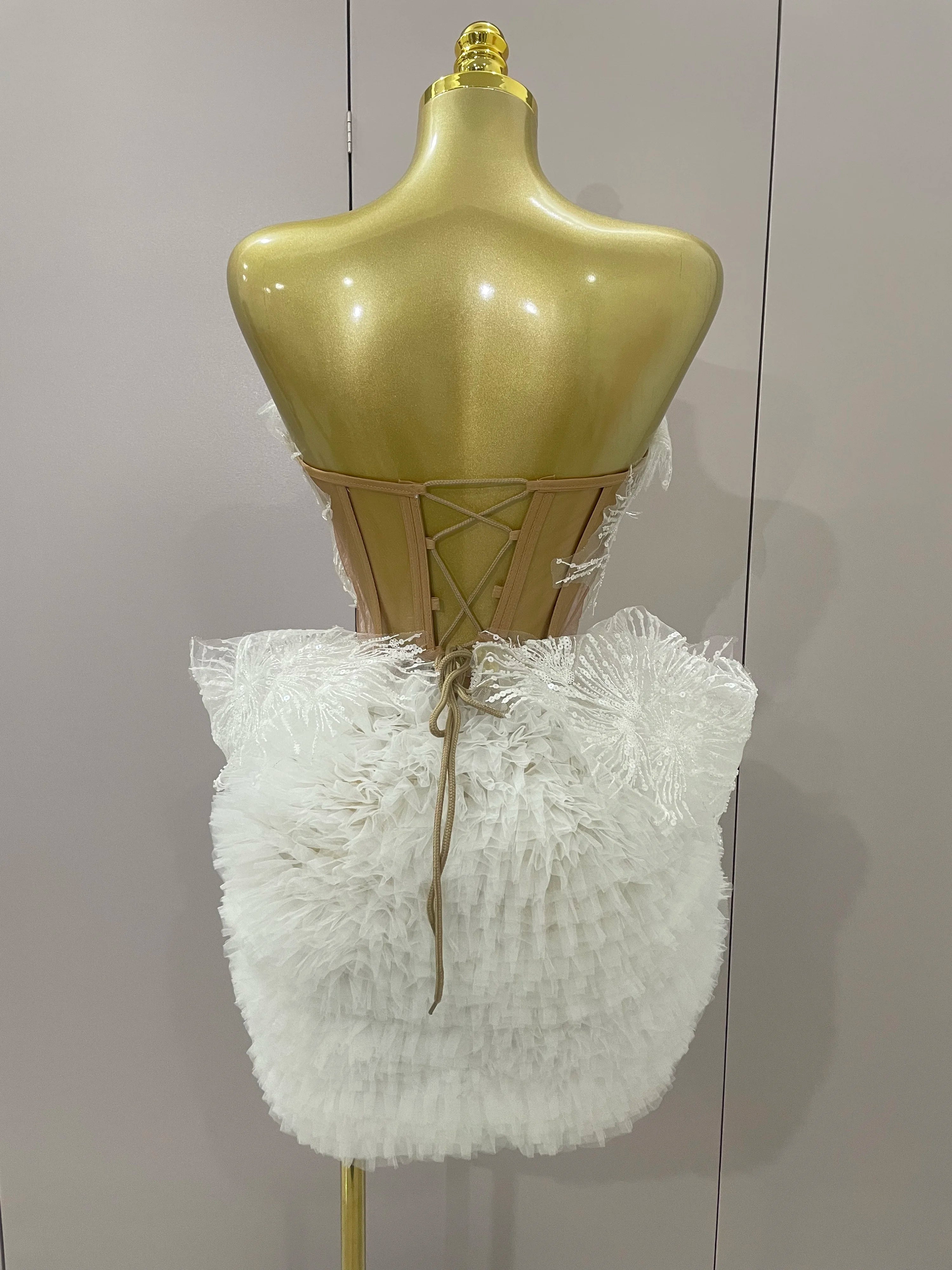 Stock Sexy White Lace Strapless Tops Ruffles Mini Skirt 2 PCS Set Women Evening Party Nightclub Singer Stage Performance Costume