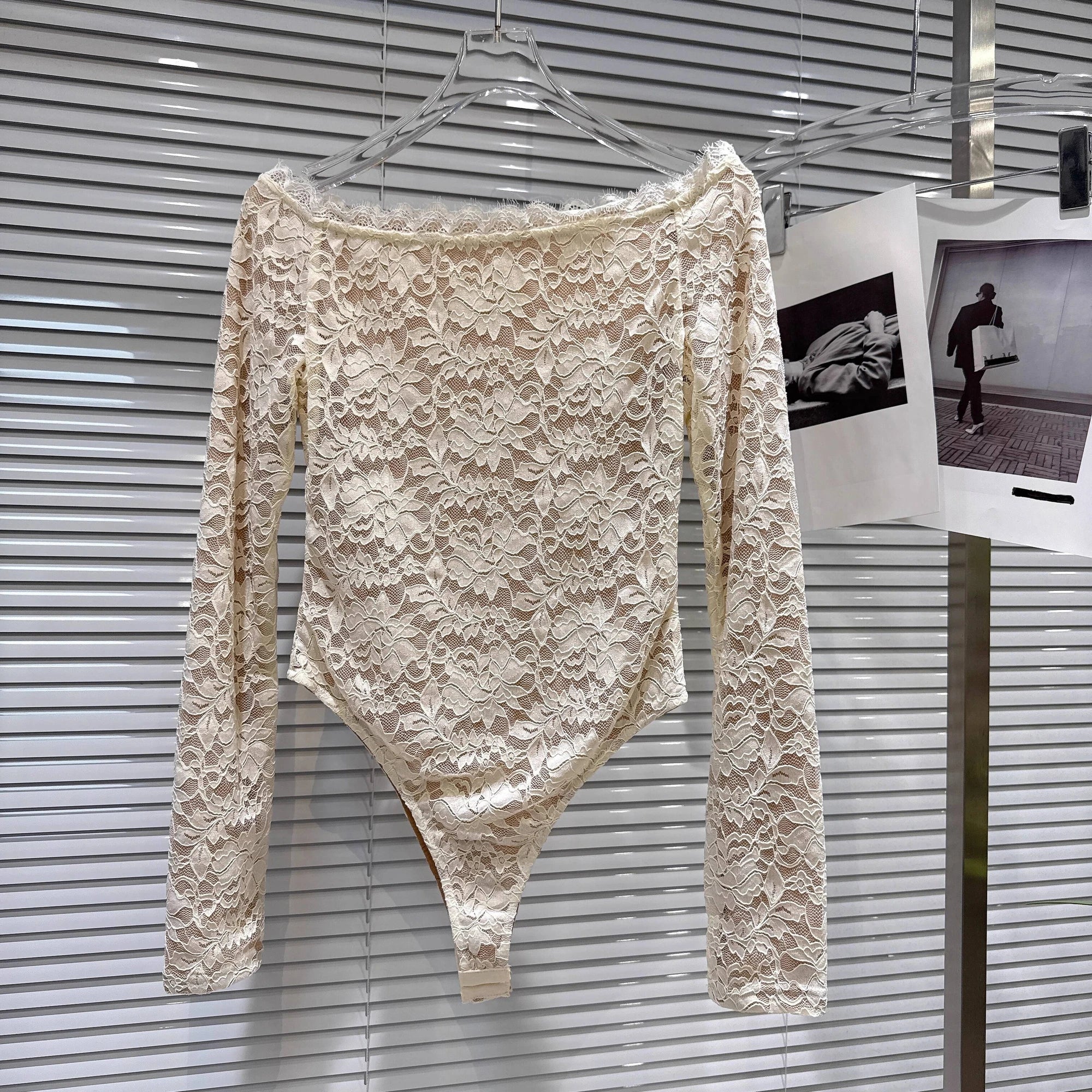 Winter New Fashion Off-Shoulder Lace Base Jumpsuit Top For Women Slim Fit Versatile Solid Color Shirts Female 11A07951 Apricot