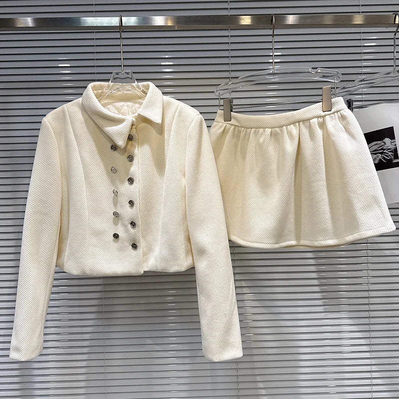 Winter New Fashion Sweet Temperament Double Row Metal Button Quilted Short Jacket Skirt Set For Women 1A07892 Beige Suit