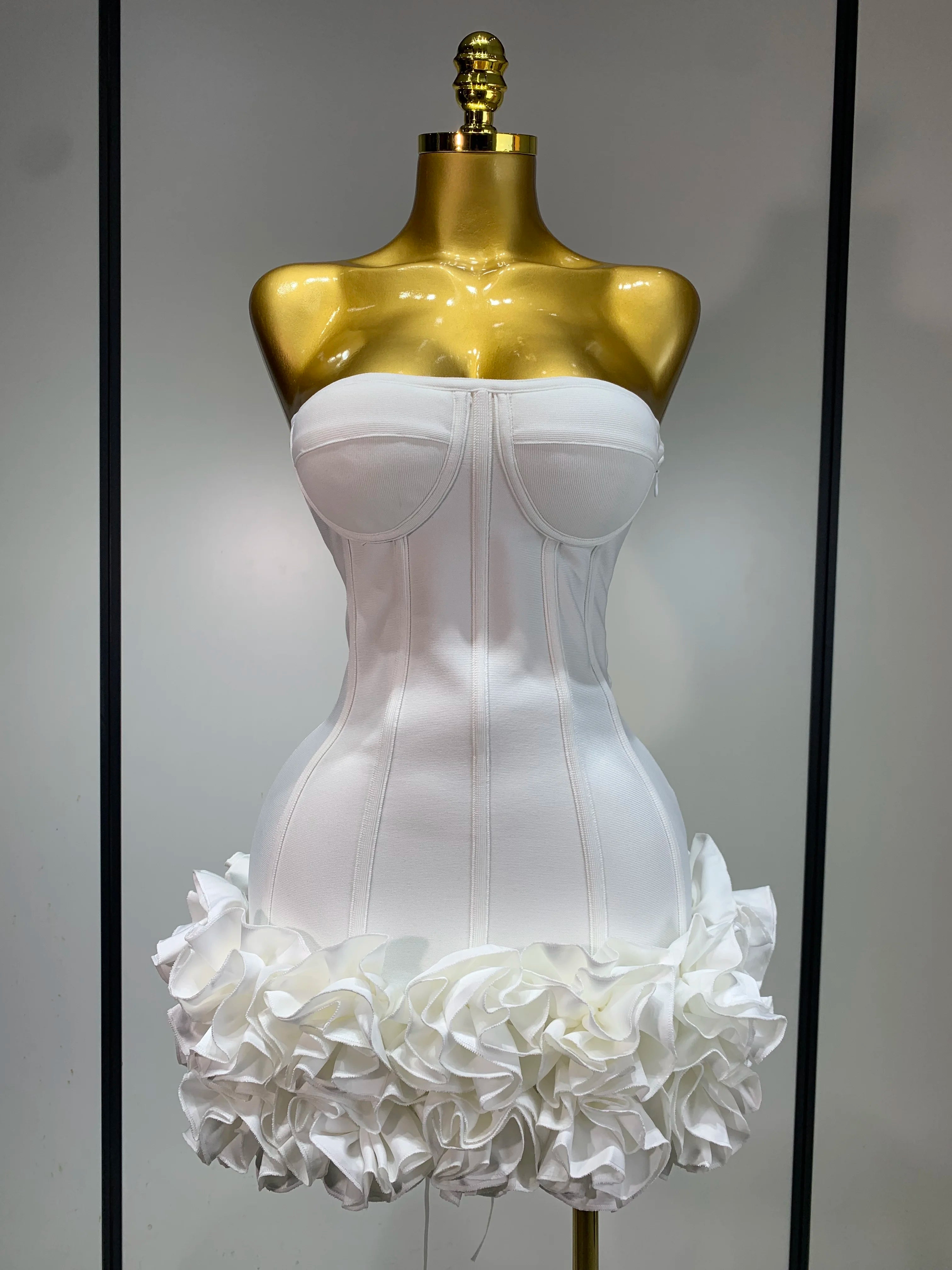 Women Sexy Strapless Backless Flower Embellished Mini Bandage Dress Bodycon Celebrity Party Cocktail Evening Party Club Dresses WHITE