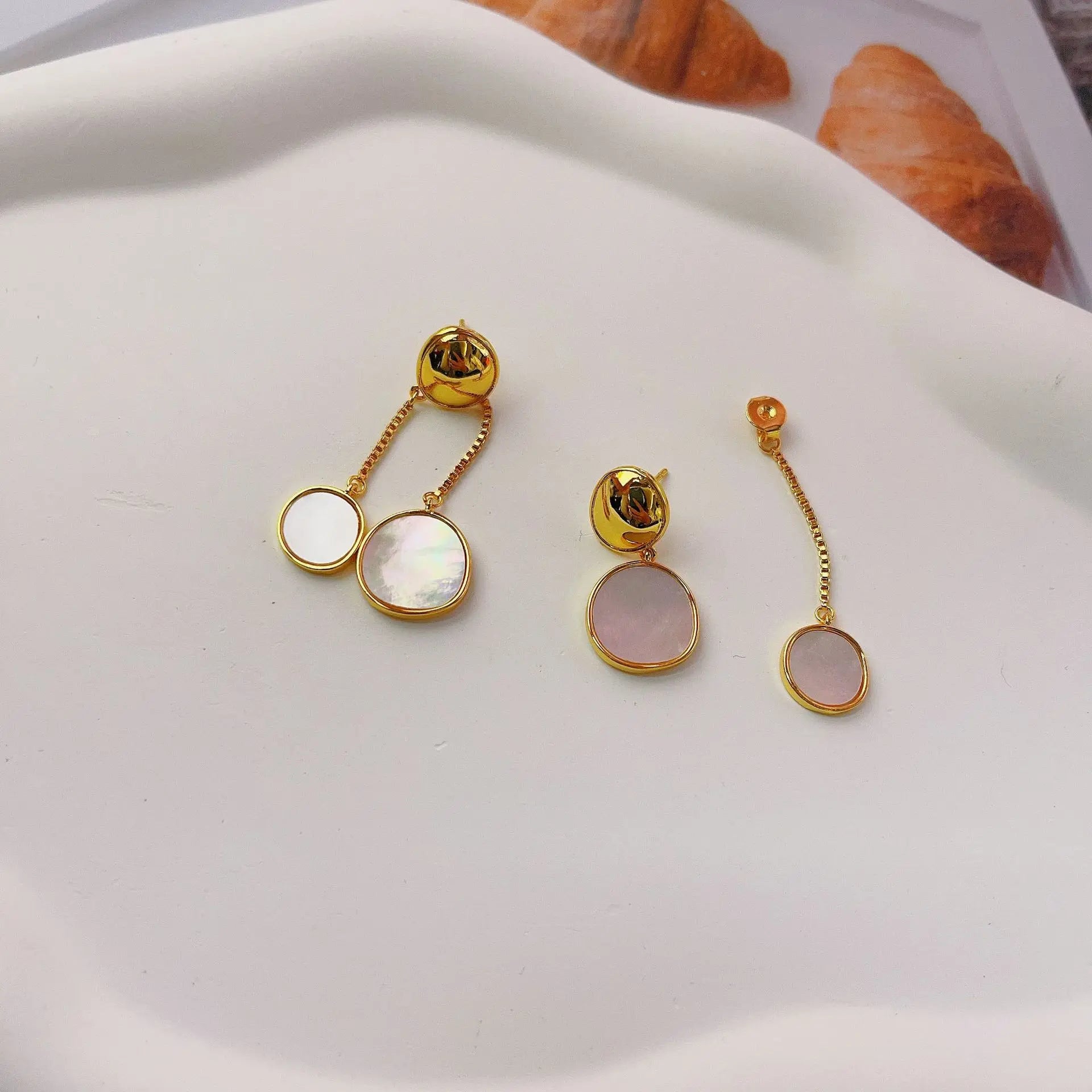 New French Elegant Gold Color Pearl Earrings for Korean Fashion Jewelry Party Women's Sweet Accessories