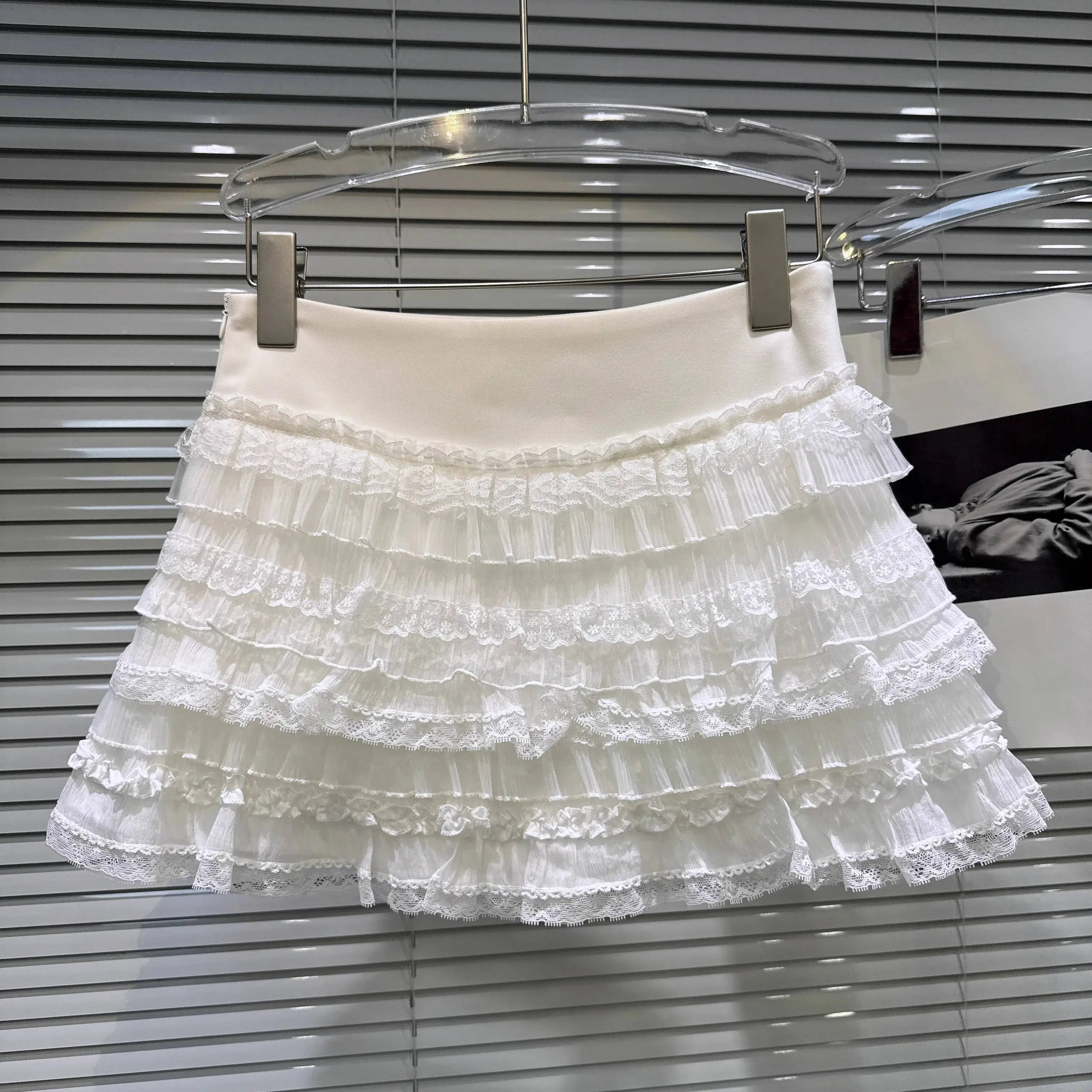 Winter New Sweet Temperament Mesh Ruched Patchwork Cake Skirt For Women High Waist Short Skirts Female Trend 11A07610 White