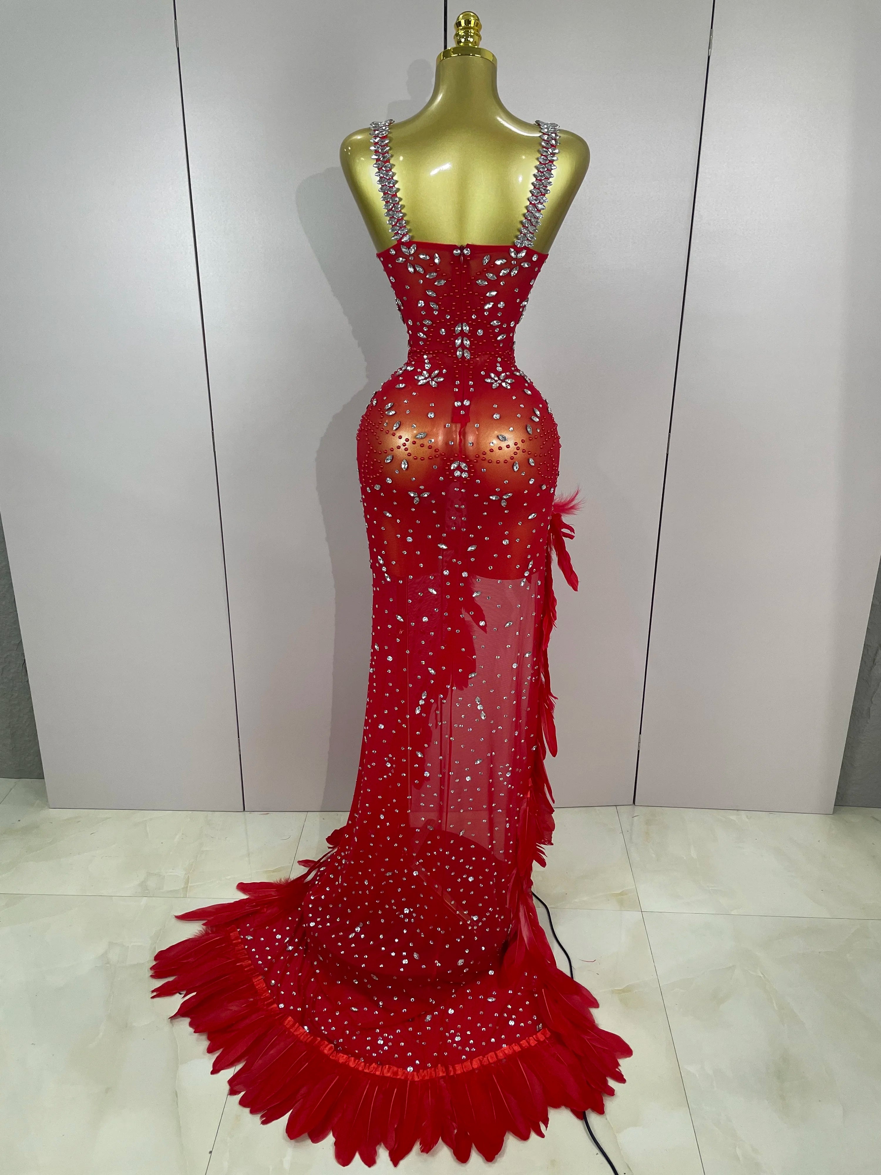 2025New Exquisite Feather Red Evening Dress Women Sparkle Rhinestones Sexy High Slit Birthday Celebrate Stage Photoshoot Costume