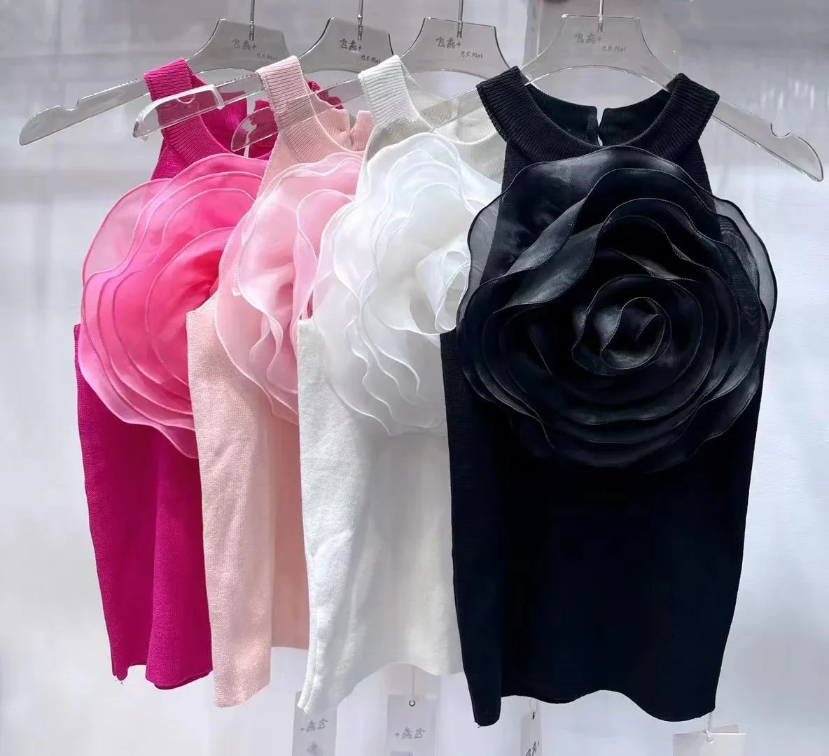 Summer Knitwear Sexy Crop Tank Top Femme Black White 3D Flower Sexy Sleeveless Knitted Top Slim Fit Halter Vest