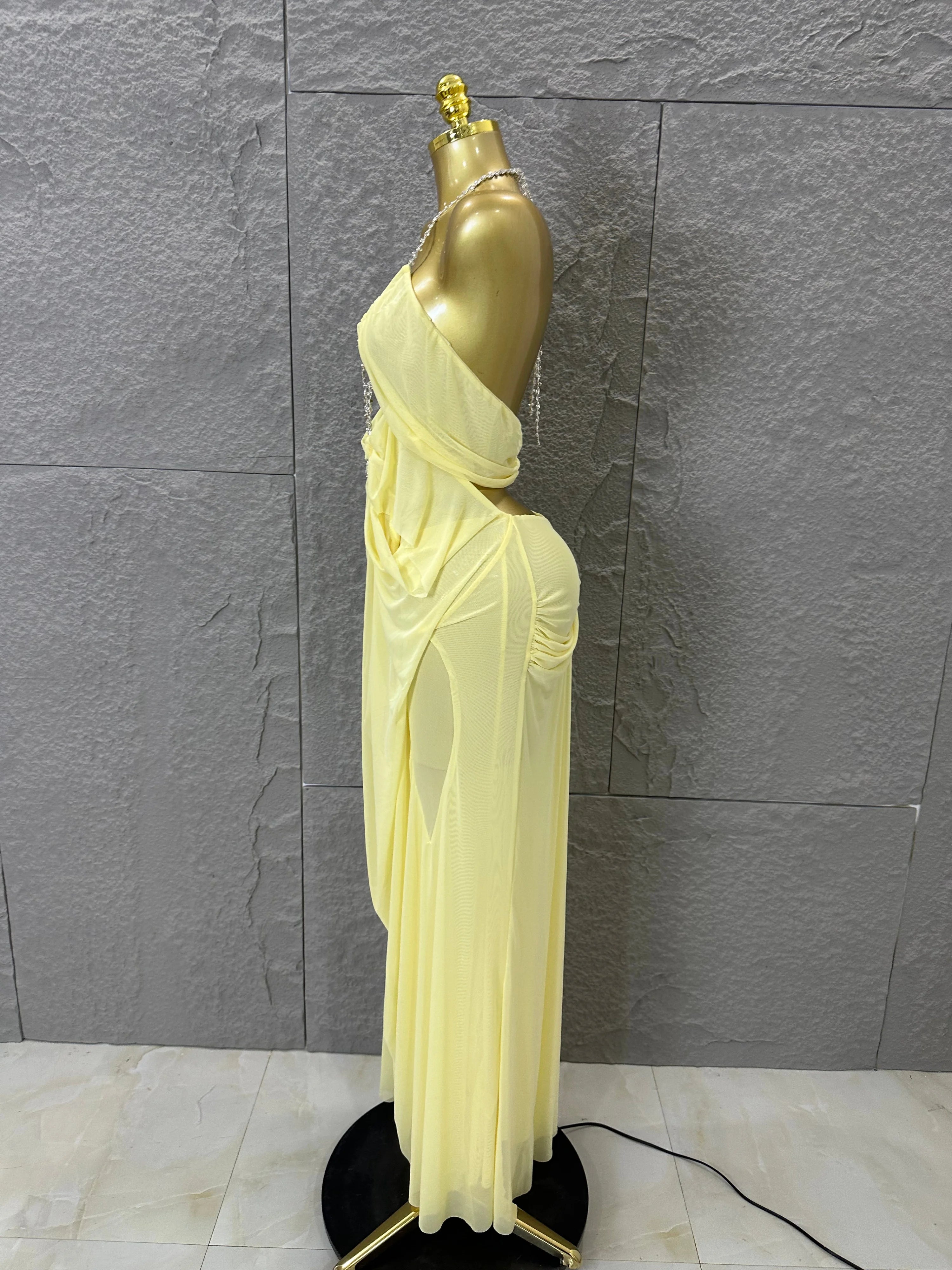 Sexy Halter Neck Maxi Dress Crystal Chain Cutout Ruched Women Sheer Mesh Form Outfit Glamorous Evening Gala Party Costume