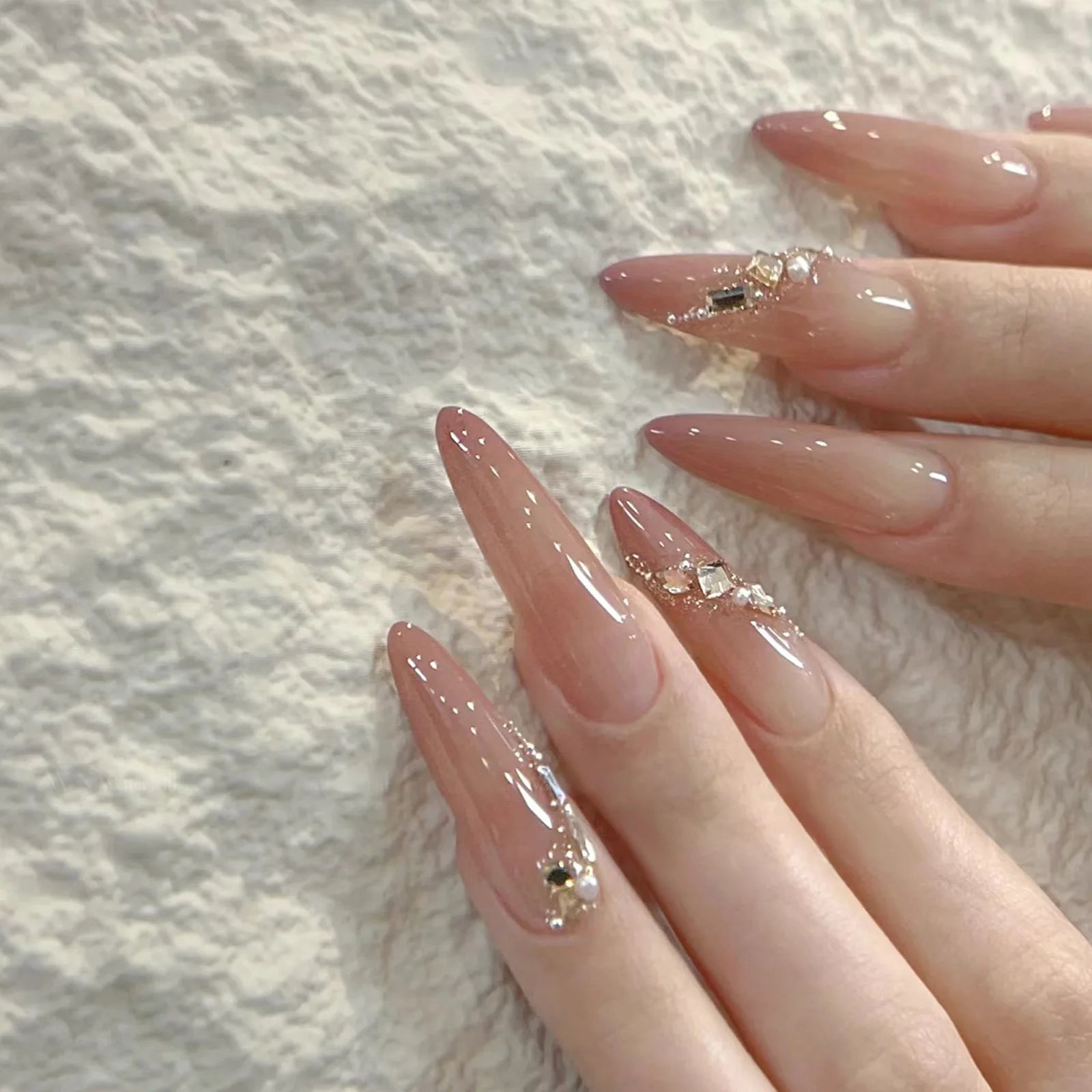 24Pcs Long Gradient Press on Fake Nails Full Cover Butterfly Rhinestone Design Gentle Oval Fashion Nail Detachable Nail Tips Art 2