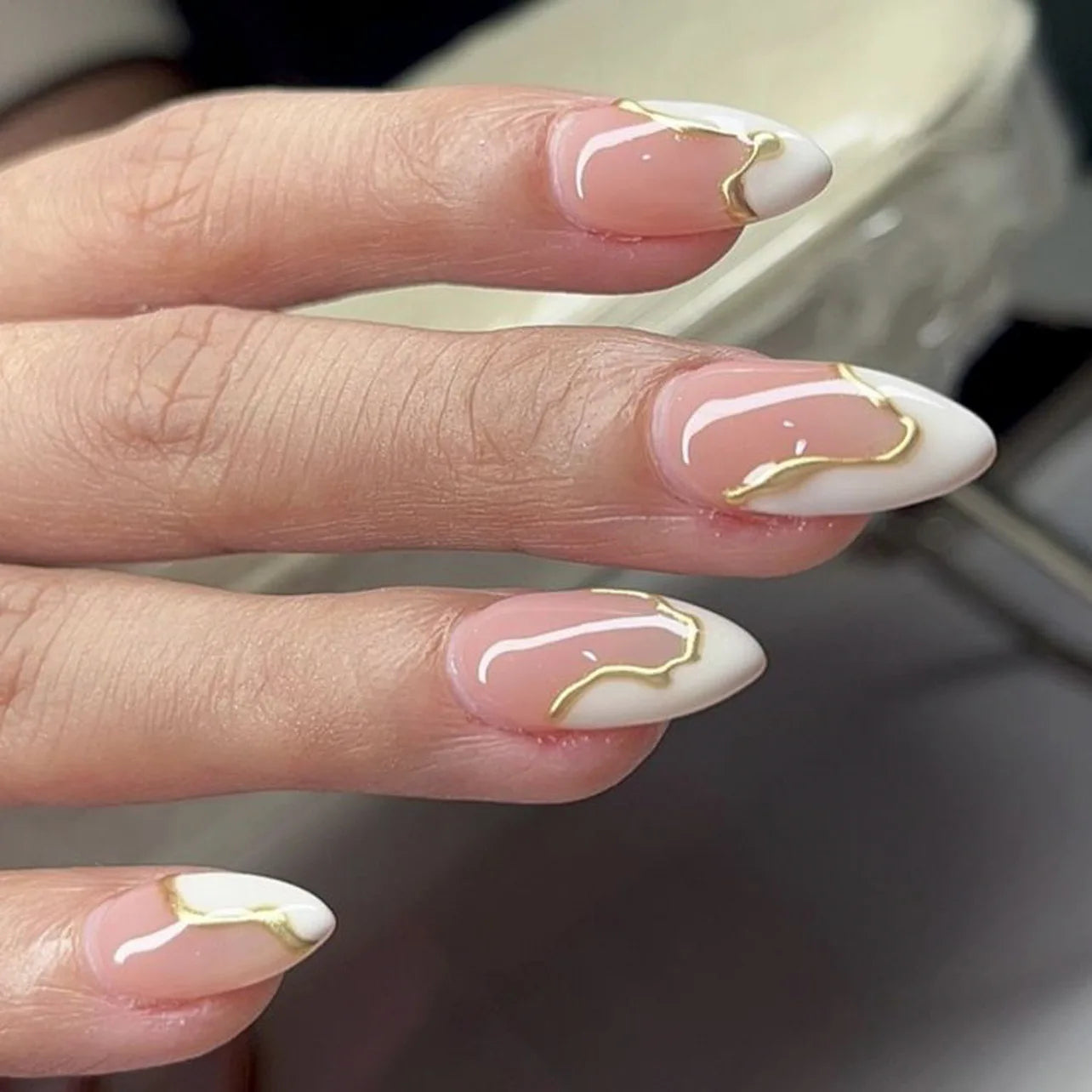 24pcs Pink Blush Press on Nails Sweet Love Design Almond False Nails for Girl Wearable Reusable Ins Simple Fake Nail Tips 4