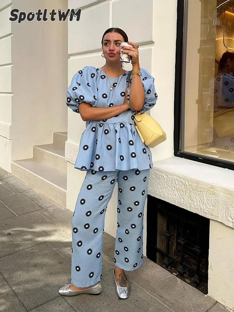 Women Print Ruffles Shirts 2 Pcs Sets Fashion Short Puff Sleeve Round Neck Tops High Waist Pant Suits New Lady Commuting Outfit