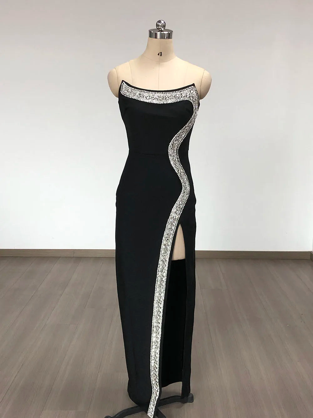 Red Black Women Sexy Strapless Shinning Diamond Line Bodycon Long Bandage Dress Elegant Birthday Party Cocktail Dress Outfit