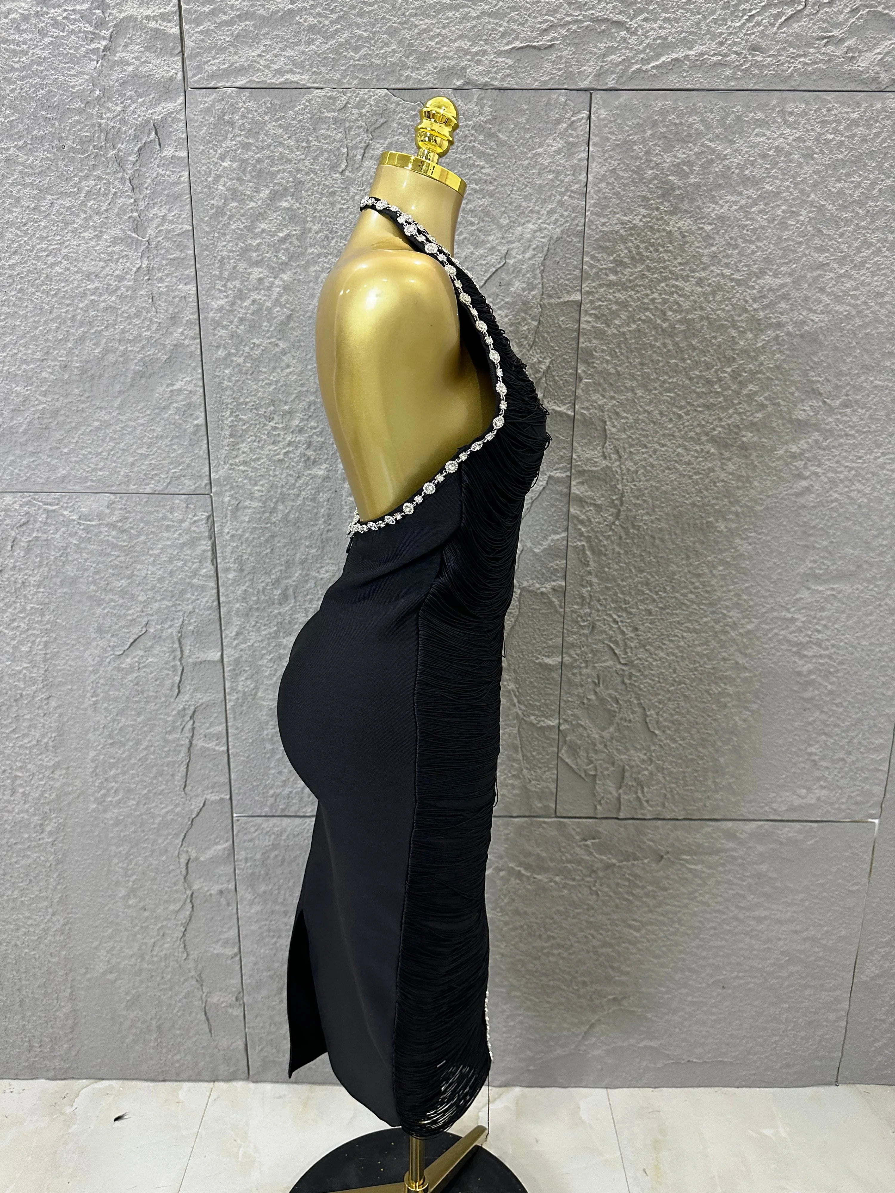 Elegant 2026 Black Halter Neck Midi Dress Women Sexy V-Neck Crystal Trim Ruched Form-Fitting Outfit Formal Event Party Costume