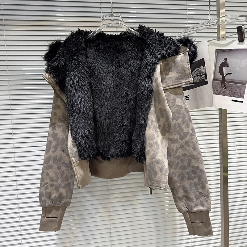 Winter New Sweet Fashion Metal Diagonal Zipper Camouflage Furry Lined Short Jacket For Women Versatile Coat 11A07506