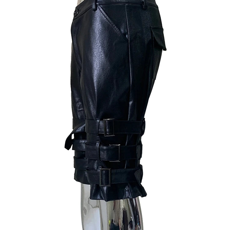 Lautaro Summer Cool Hard Black Pu Leather Shorts for Men with Many Belt High Waist Short Punk Style European Fashion Emo Clothes