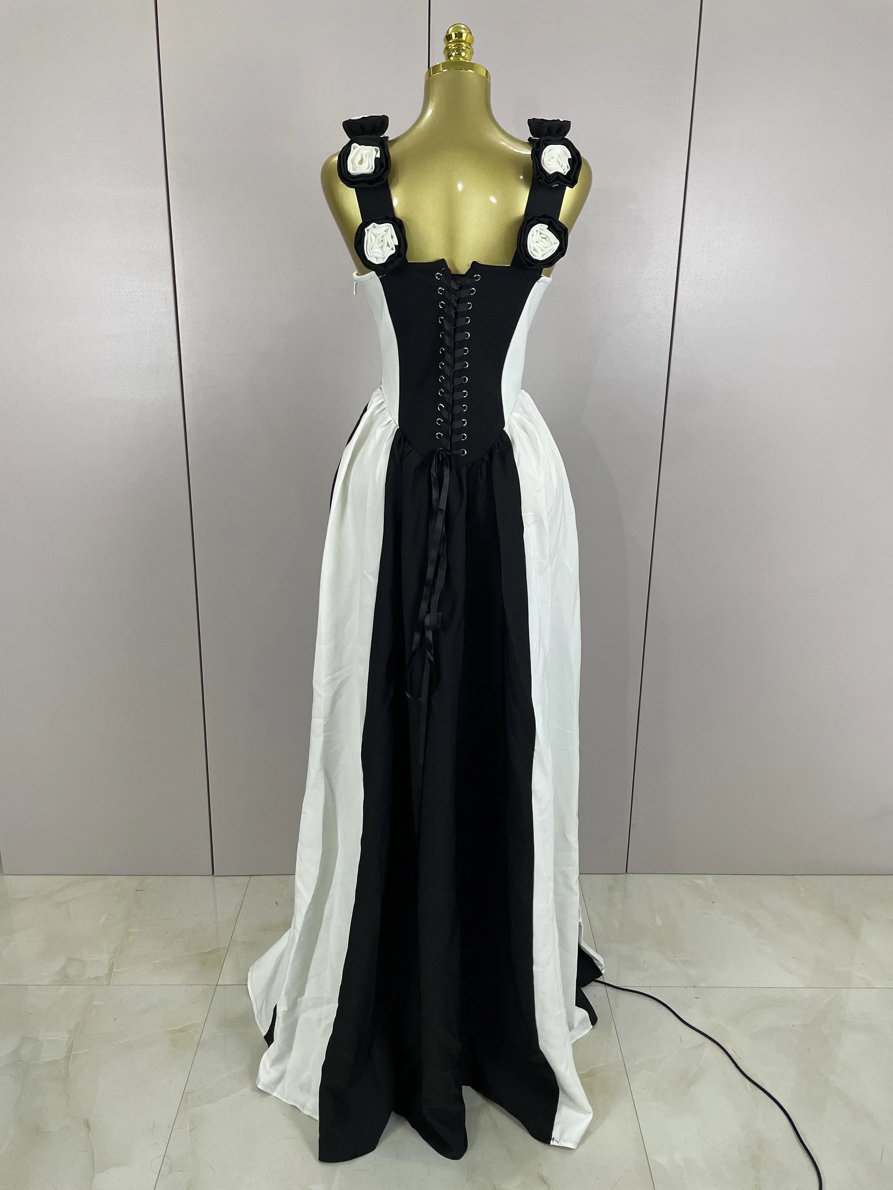 Sexy Black White Flower Stripe High fork Sleeveless Bandage Long Dress 2025 New Women Vacation Party Elegangt Party Club Dresses