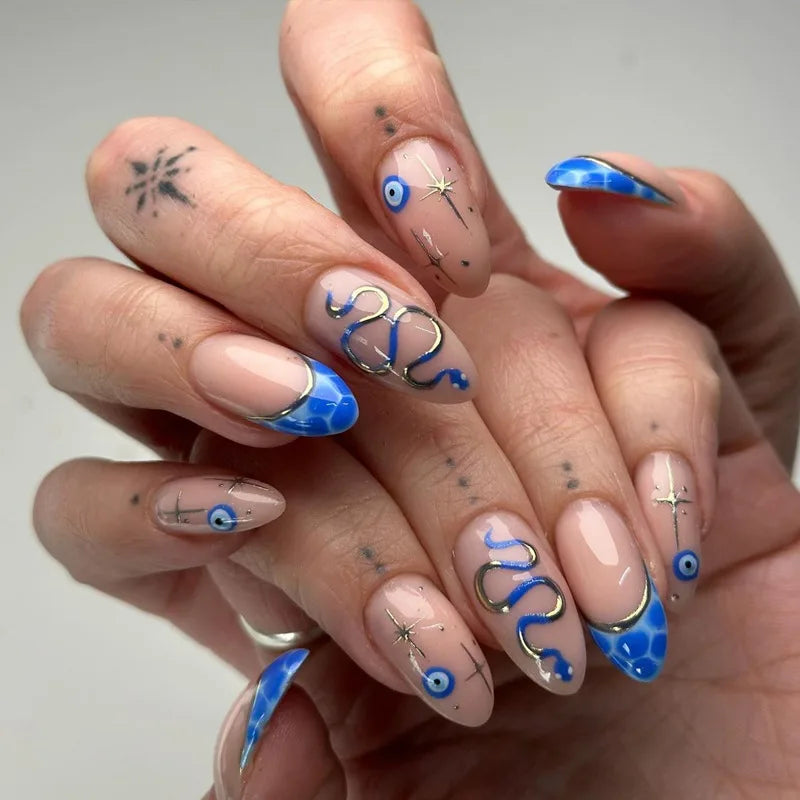 24Pcs Simple French Fake Nails with Short Almond Head Design Nail Patch Gold Love Starburst Pattern Wearable Press on False Nail 6