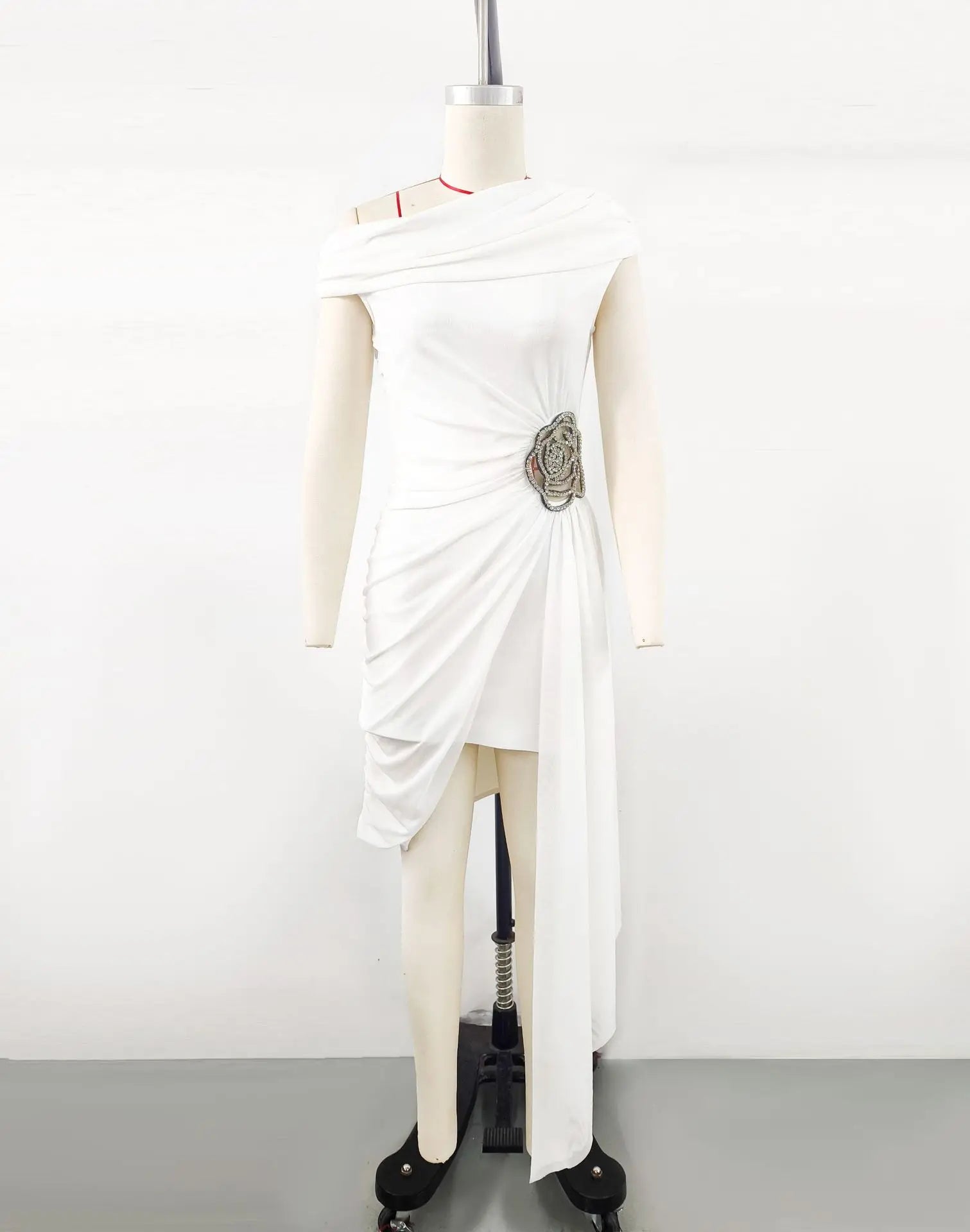 Black White Women Sexy Spandex Waist Diamond Bodycon Draped Mini Dress Nightclub Party Celebrate Cocktail Fashion Dress WHITE