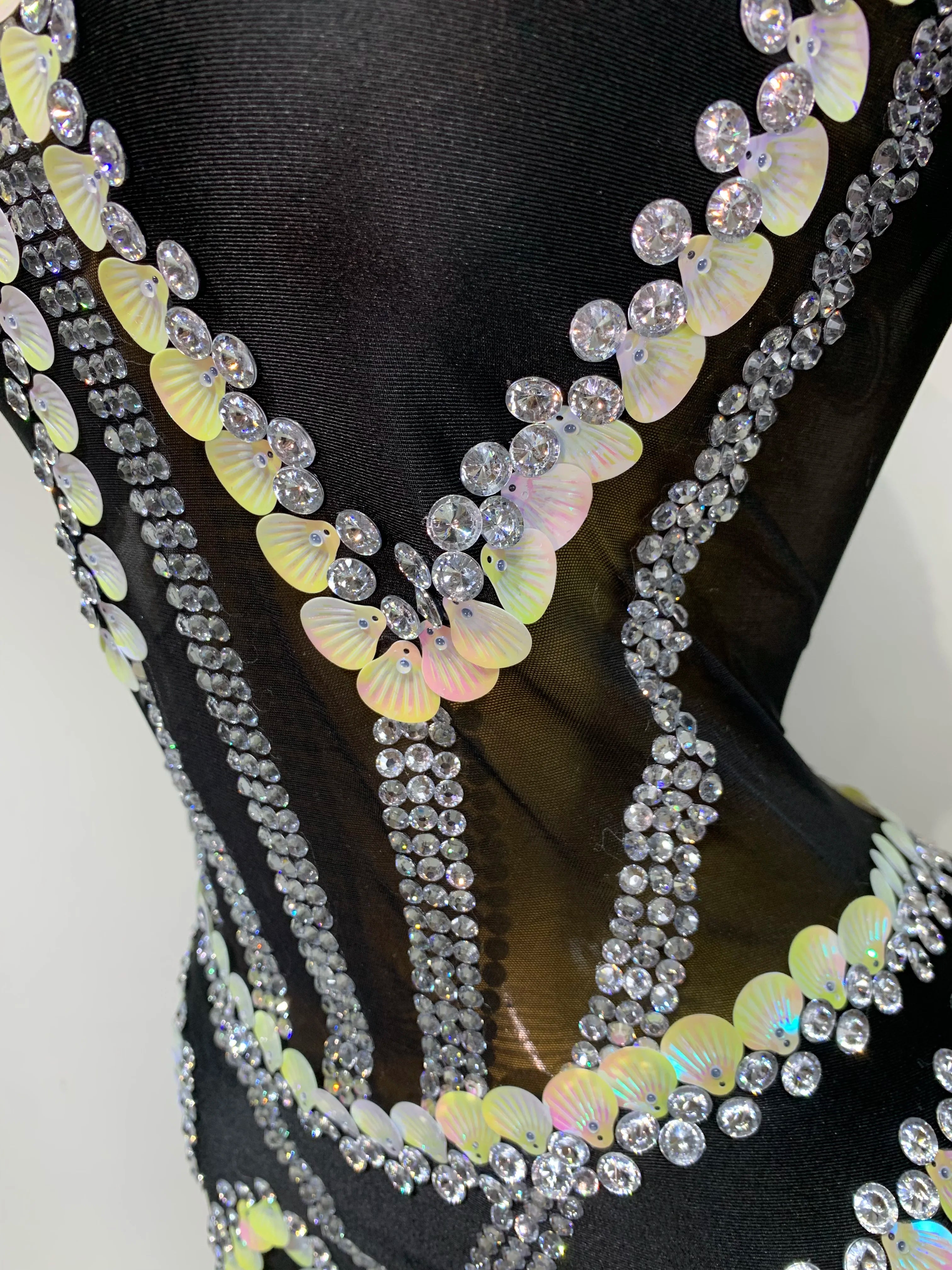 Women Sexy Long Sleeve Sparkly Crystal Sequin Mesh Jumpsuit Nightclub Cos Party Dancer Performance Costume Stage Outfit