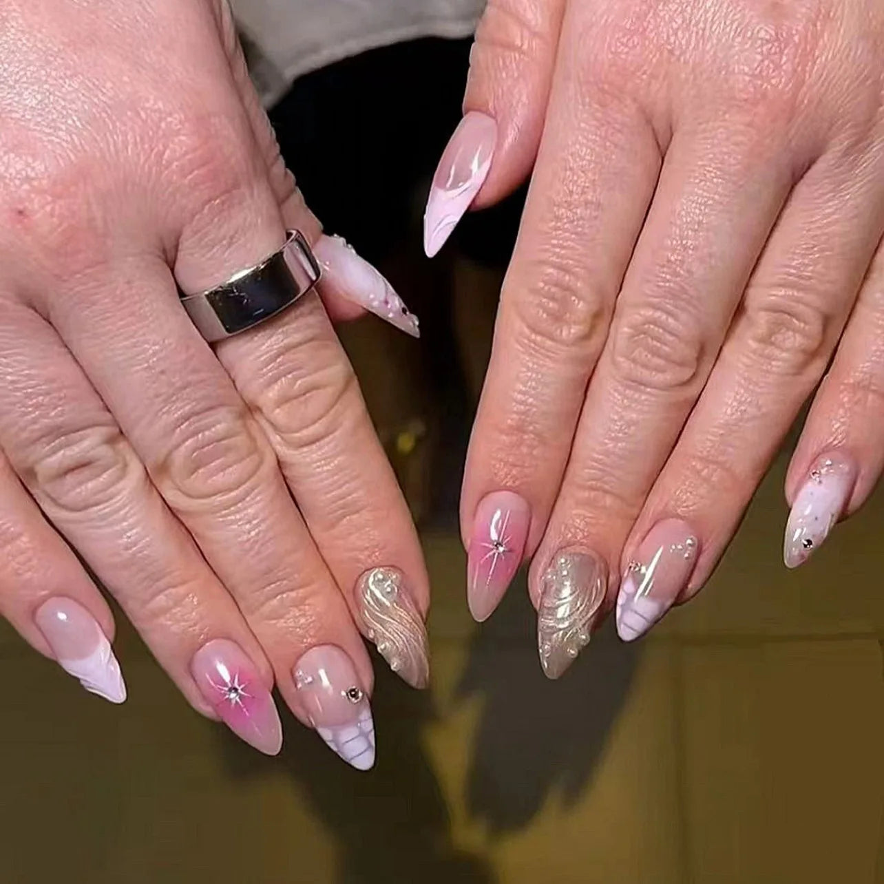 24pcs Sweet Pink Press on Nails with Bow Lipstick Print French Fake Nail Tips Wearable Detachable Ins Simple Korean False Nails style 4