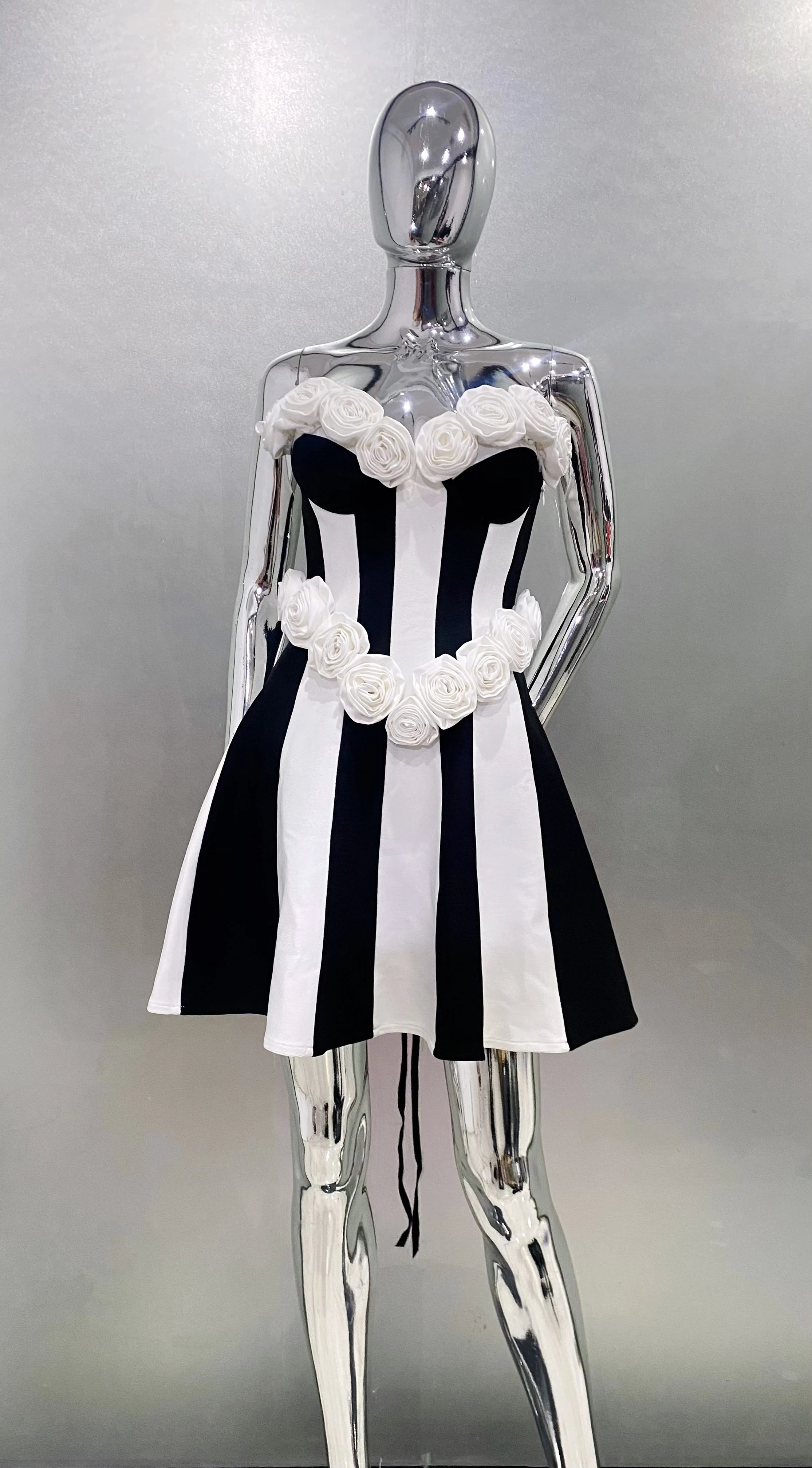 2025 New Spring Women Sexy Strapless White Florals A-Line Mini Bandage Dress Celebrate Evening Party Birthday Dress