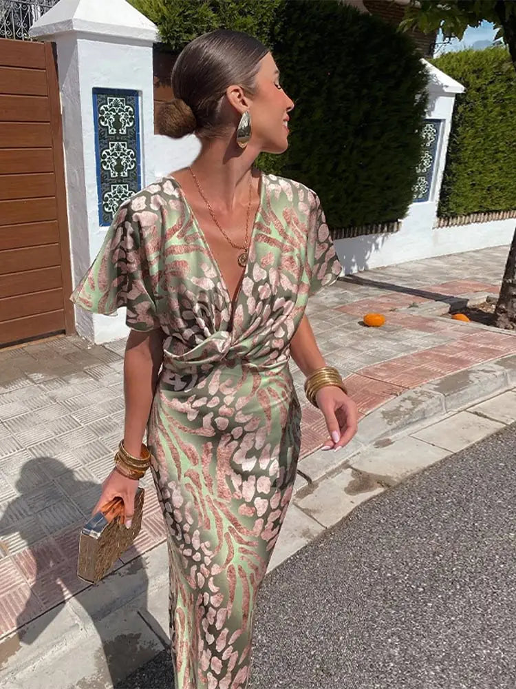 Elegant Printed Satin Midi Dress For Women Chic V-neck Short Sleeve Pleated Bodycon Dresses Summer Female Chic Street Robes 2024