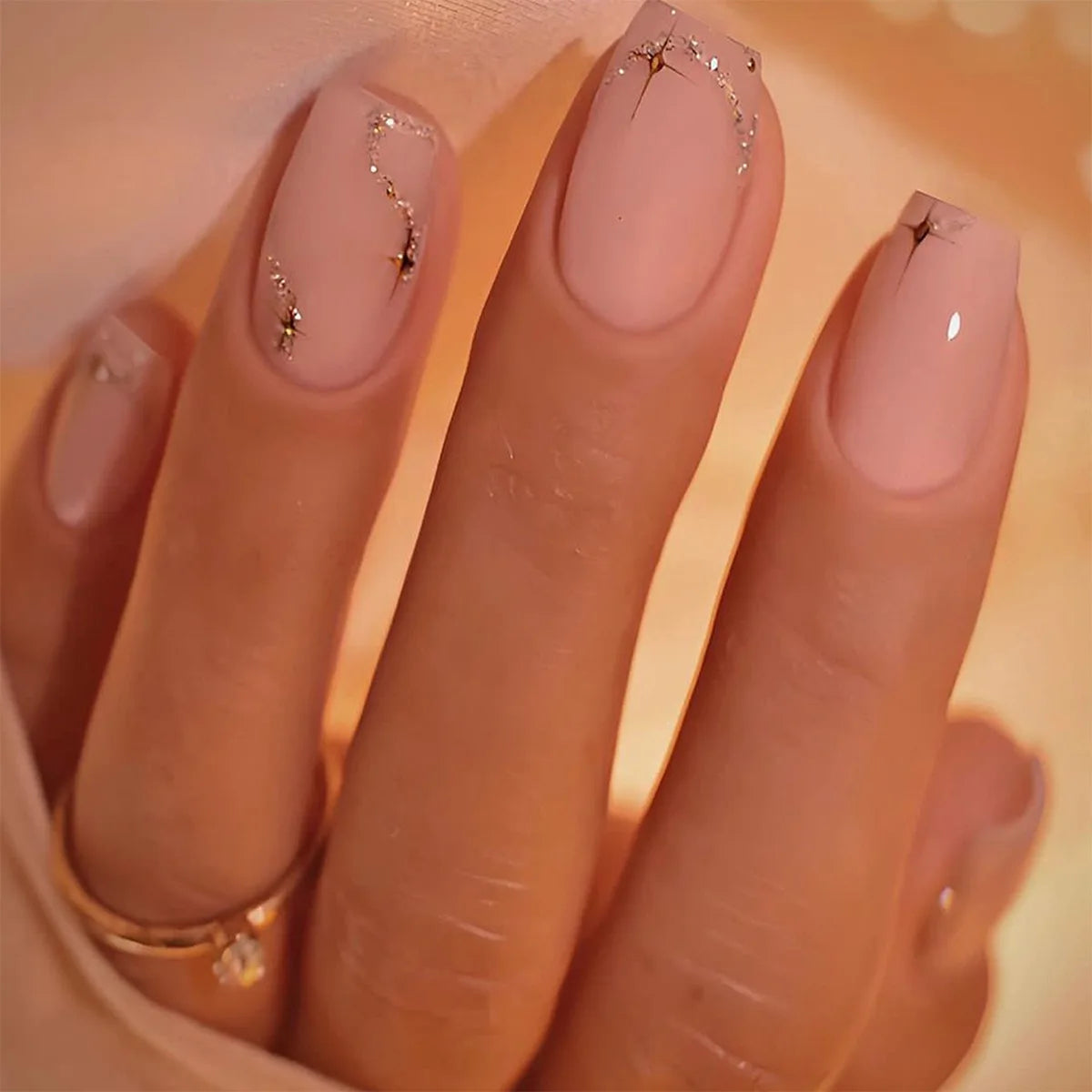 24Pcs French Pink Press on Nails Short Square Head Fake Nails with Flower Rhinestone Design Wearable Finished False Nail Tips 86-31
