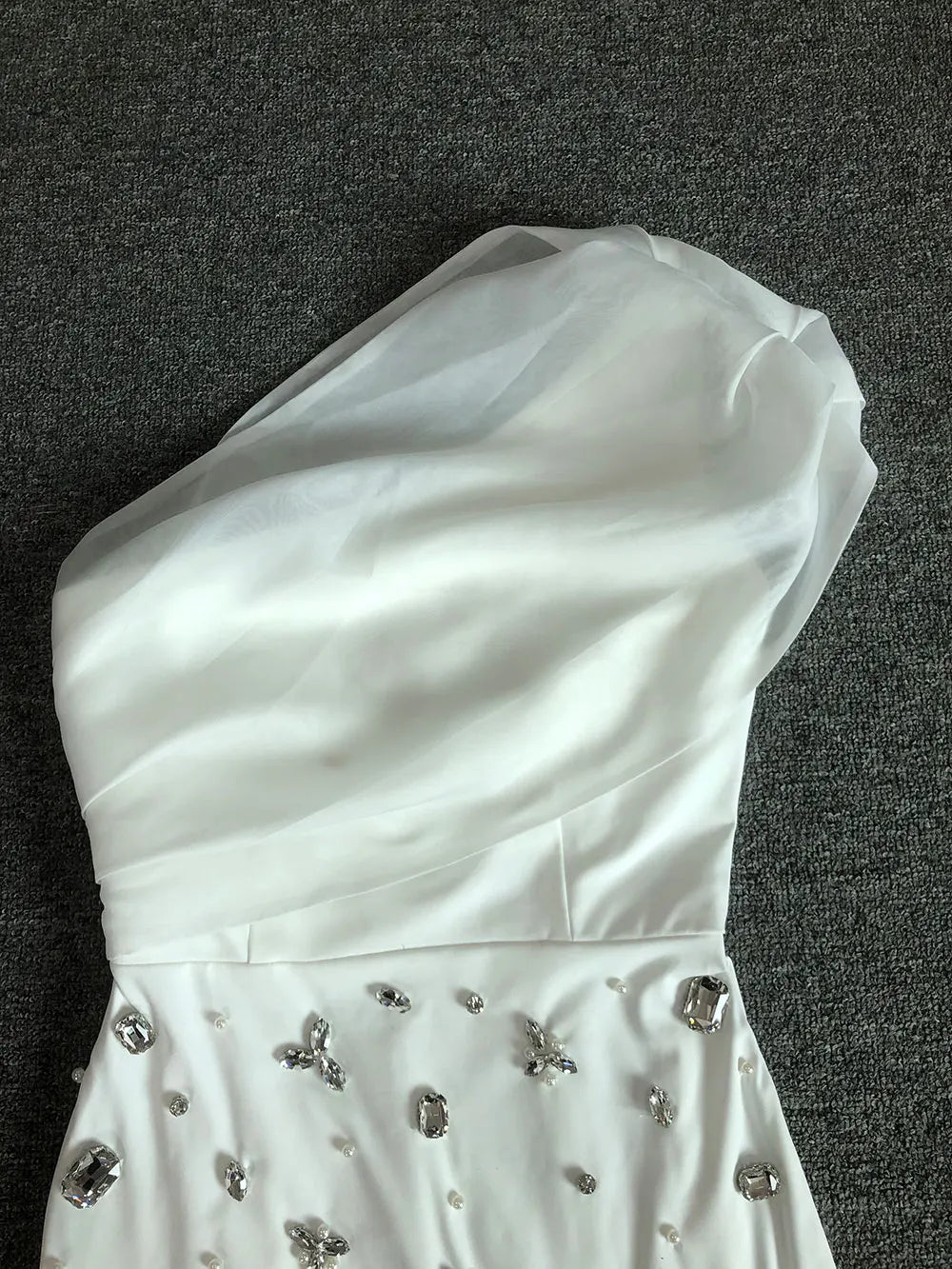 2025 Sexy Women Light Luxury Nail Bead Dress with Slant Neck and Sleeveless Bodycon Flute Patchwork Dress Evening Party Vestidos