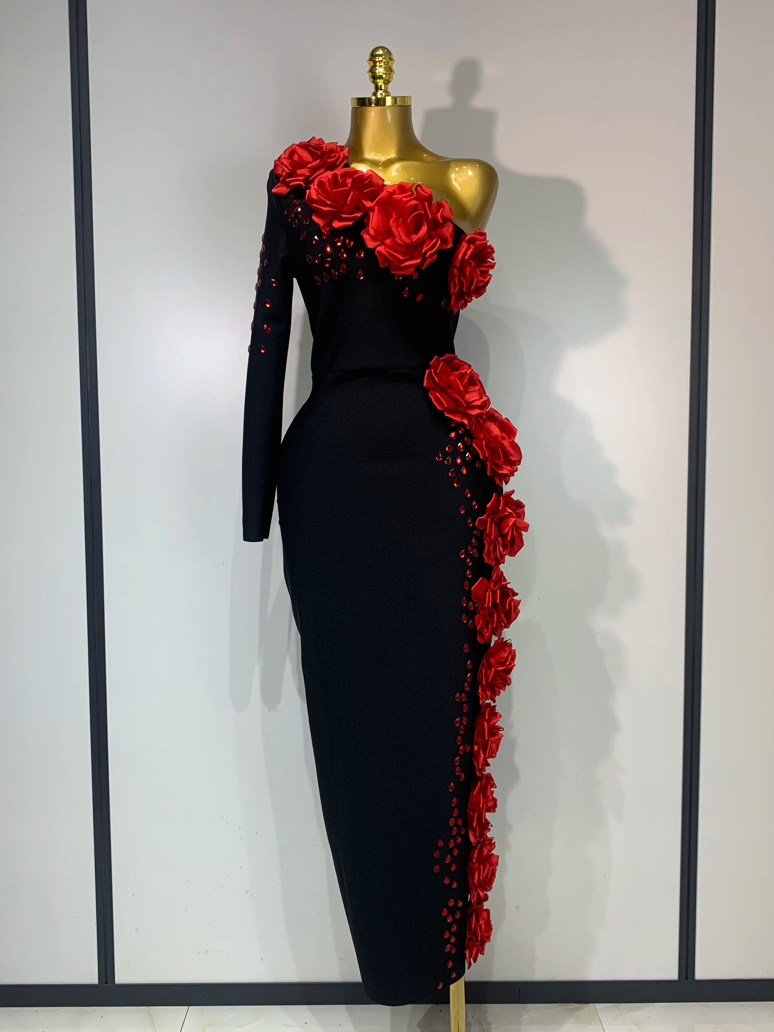 Women Luxury Black Single Sleeve Bandage Dress Red Appliquies Elegant Luxury Rhinestones Birthday Celebrity Evening Party Gowns black