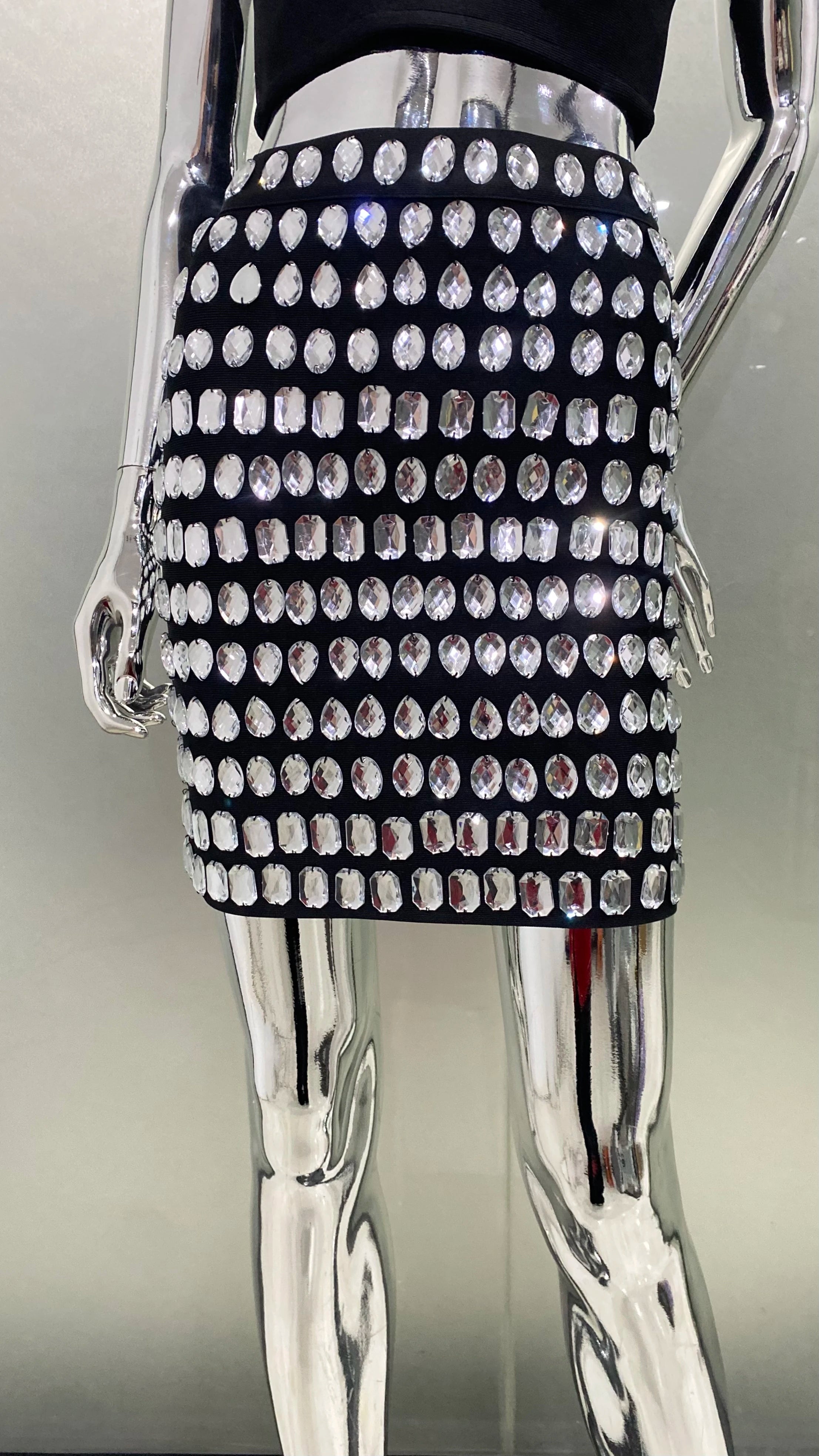 Sexy Deep V-Neck Strapless Top And Sparkling Diamonds Mini Skirt 2 Pieces Woman Set Birthday Party Vestido Skirt