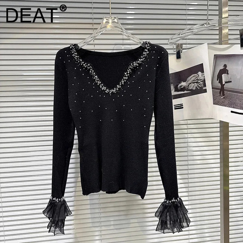 Winter New Sweet Temperament V-Neck Rhinestone Flower Bud Cuff Knitted Sweater For Women Slim Fit Pullover 11A07821