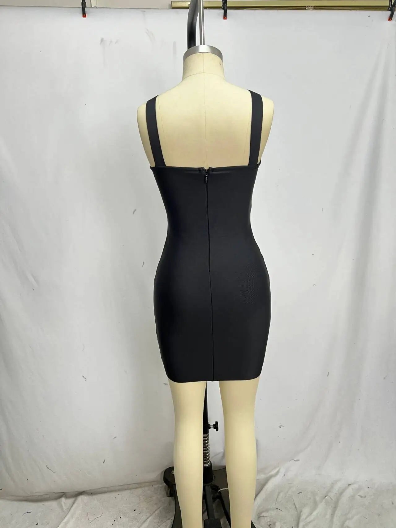 White Black Women Sleeveless Sexy Square Collar Shinning Crystal Bodycon Bandage Mini Dress Celebrate Nightclub Party Dress