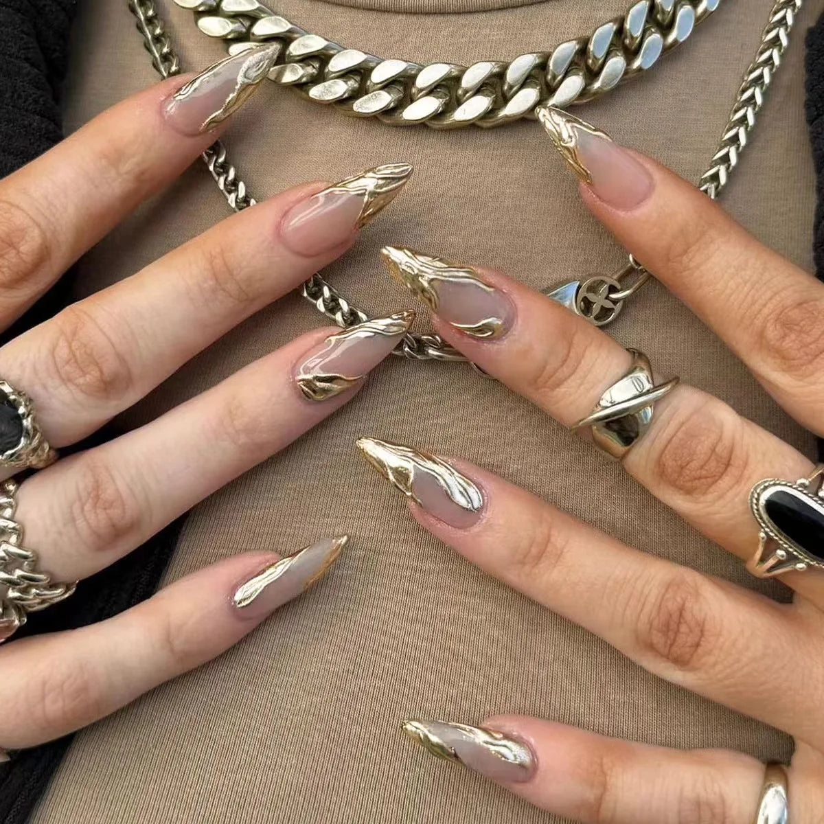 24Pcs Simple French Nails Art Tips Fake Nails 3D Design Wearable Full Cover False Nail Mid-length Almond Reusable Press on Nails 3424