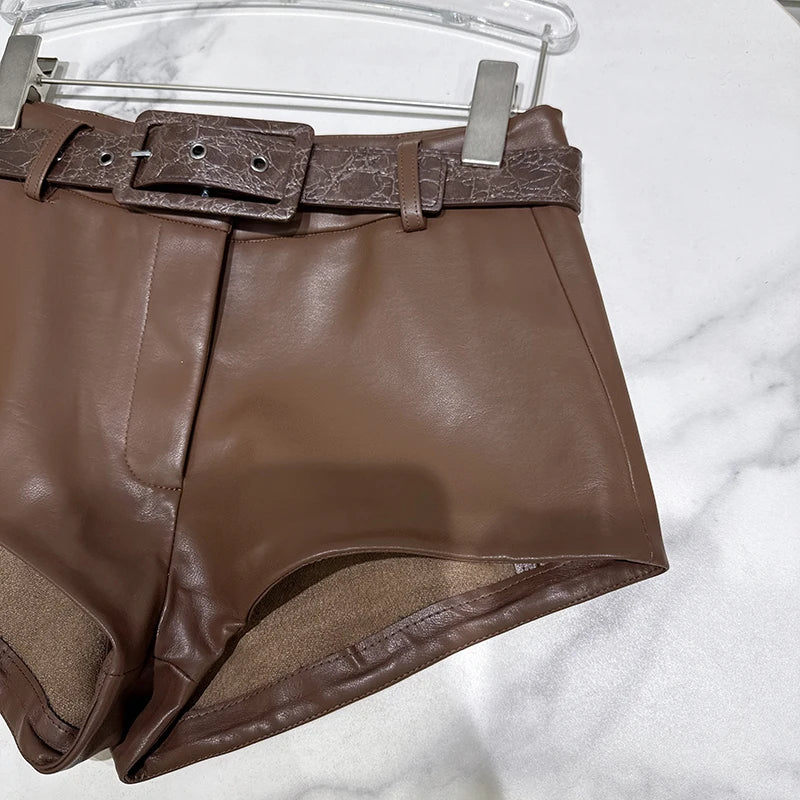 Winter New Style Trendy Pattern Belt PU Leather Curved Edge Short Pants For Women Solid Color Shorts Female 11A07470