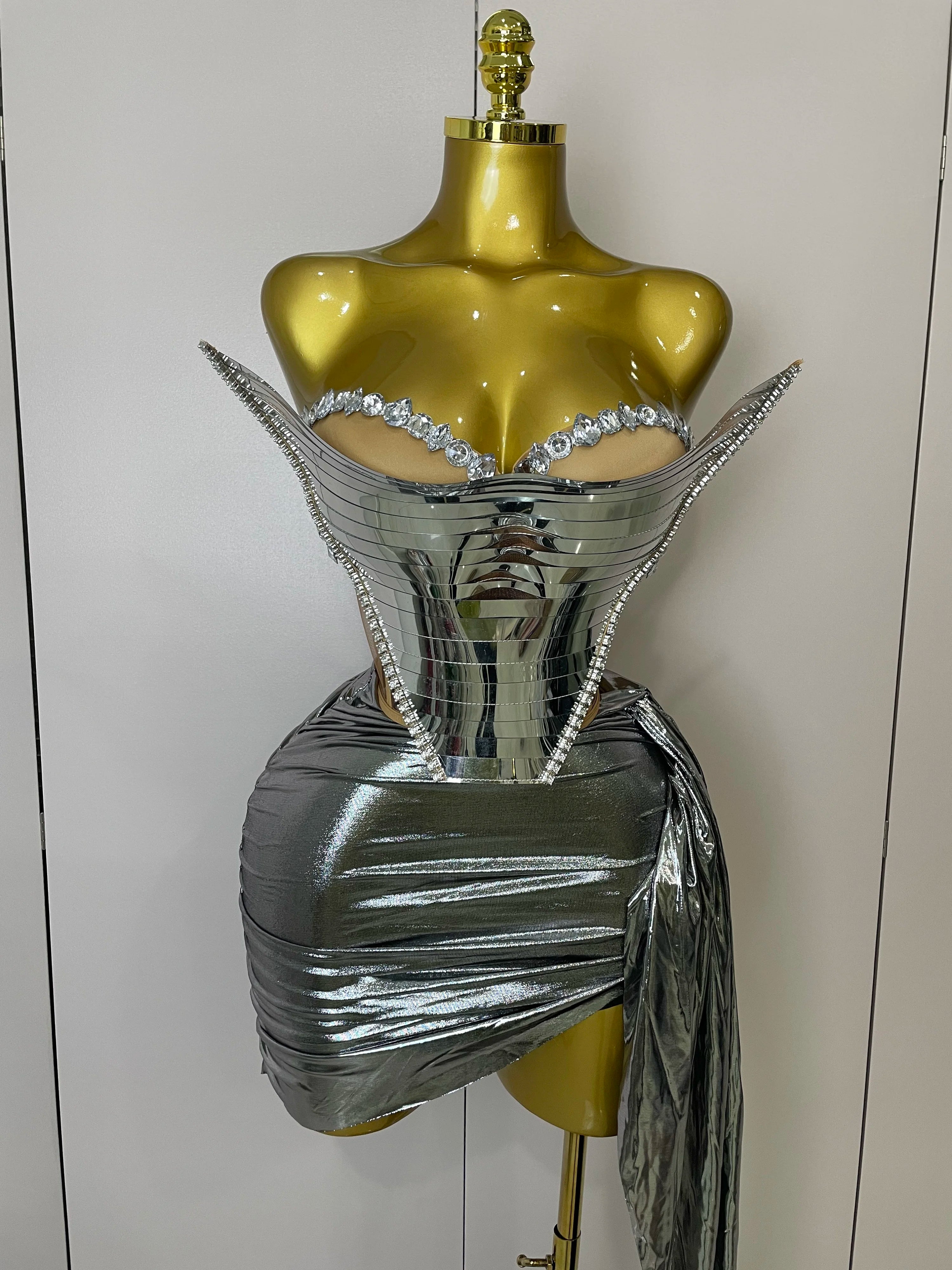 Sparkly Gold Sequin Sexy Top Two Pieces Set 2025 Women Celebrate Party Birthday NightClub Performance Dancer Show Stage Outfit Silver