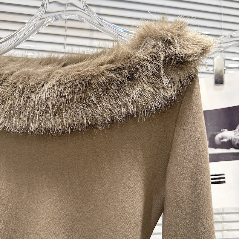 Winter New Fashionable Furry Collar Off-shoulder Long Sleeve T-shirt For Women Slim Fit Versatile Tops Female 11A07947