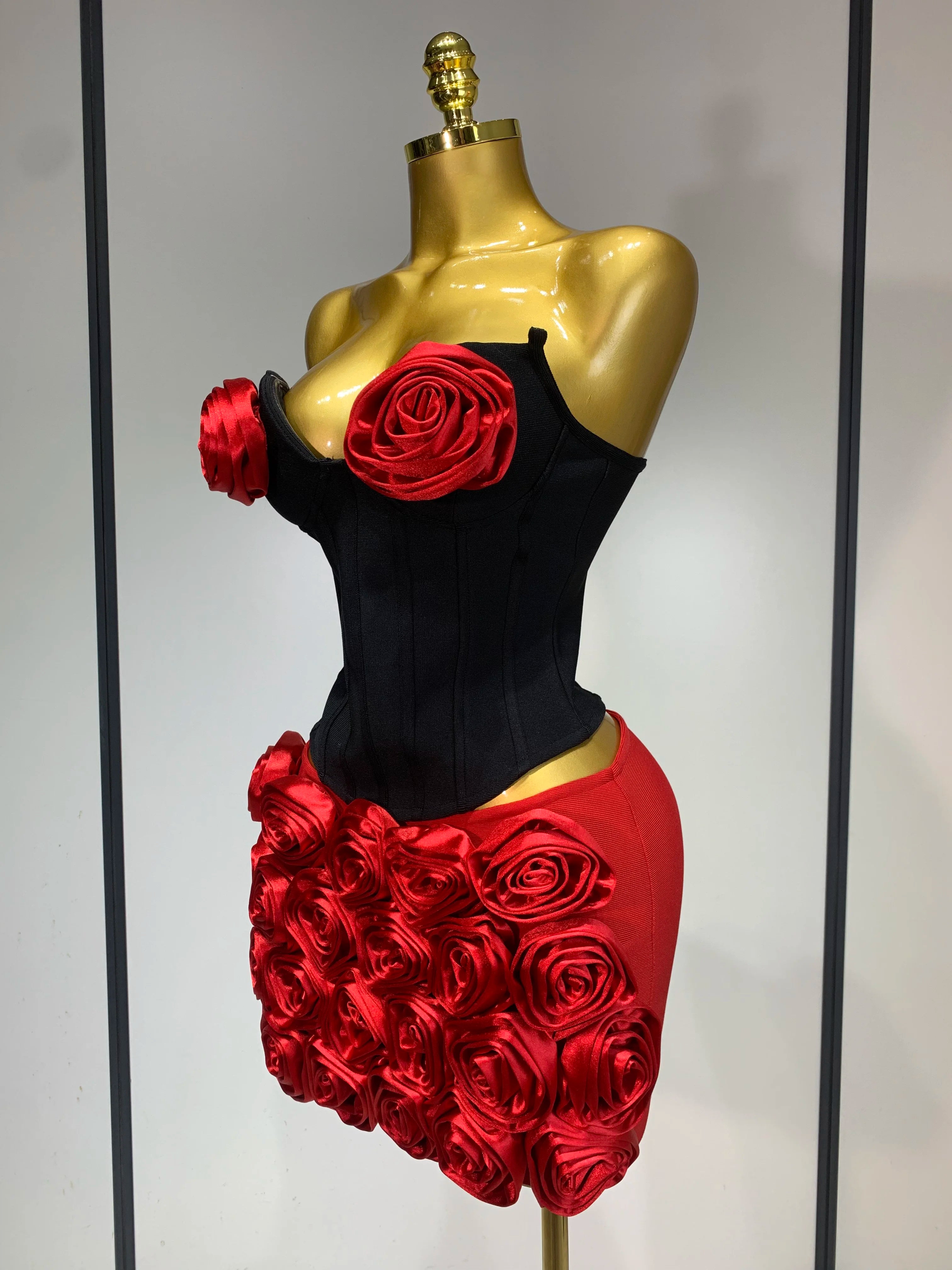 Women Fashion Strapless Red Flower Mini Two Pieces Skirt Bandage Set Celebrity Designer Fashion Stage Show Evening Party Outfit