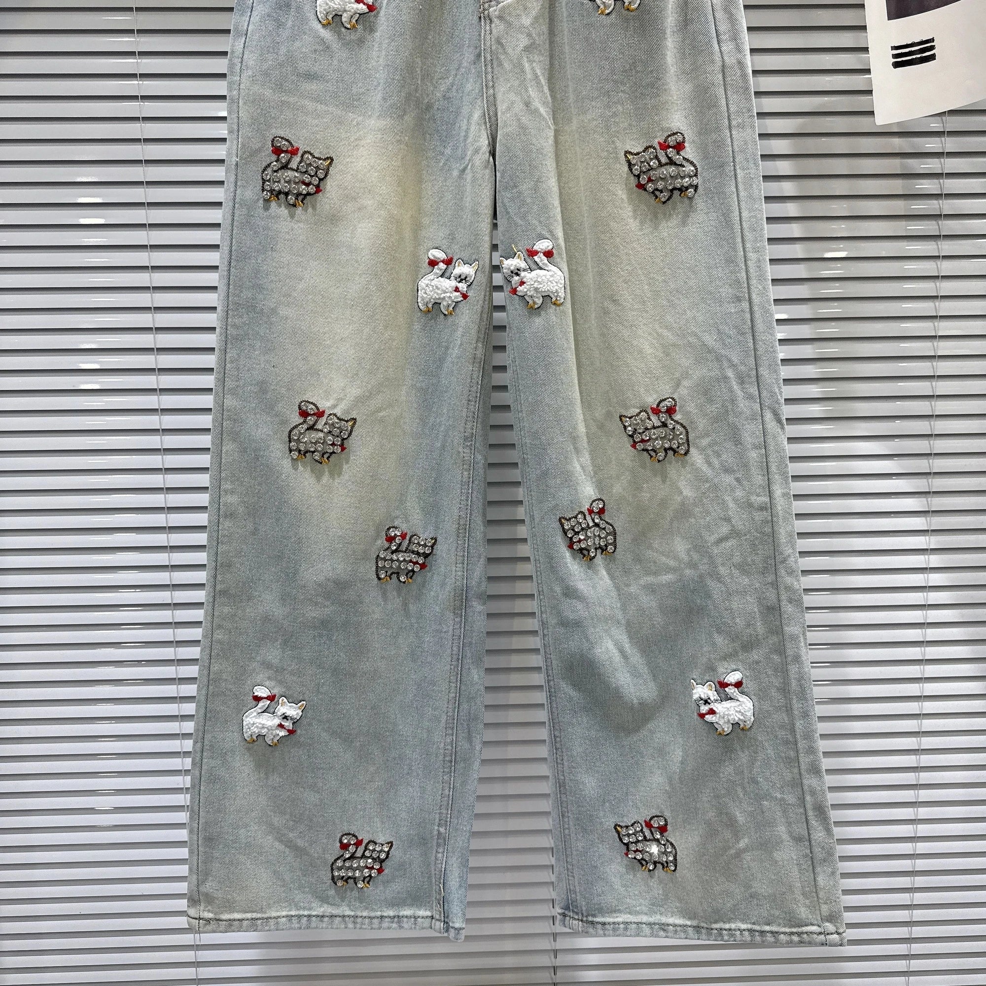 Autumn Winter New Heavy Industry Cartoon Rhinestone Embroidery Jeans For Women Straight Wide-leg Denim Pant 11A07802
