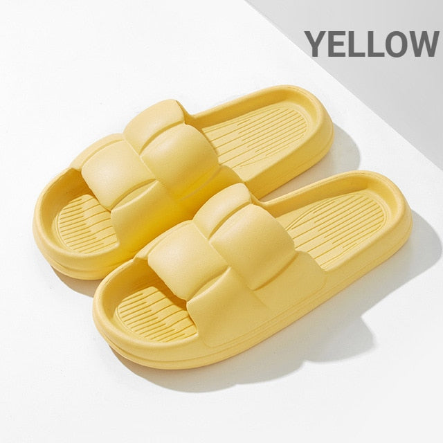 Summer Soft Shoes Cloud Slippers Indoor Mute Bathroom Anti-slip Slide Eva Beach Flip Flops Men Ladies Leisure Sandals 2024 yellow