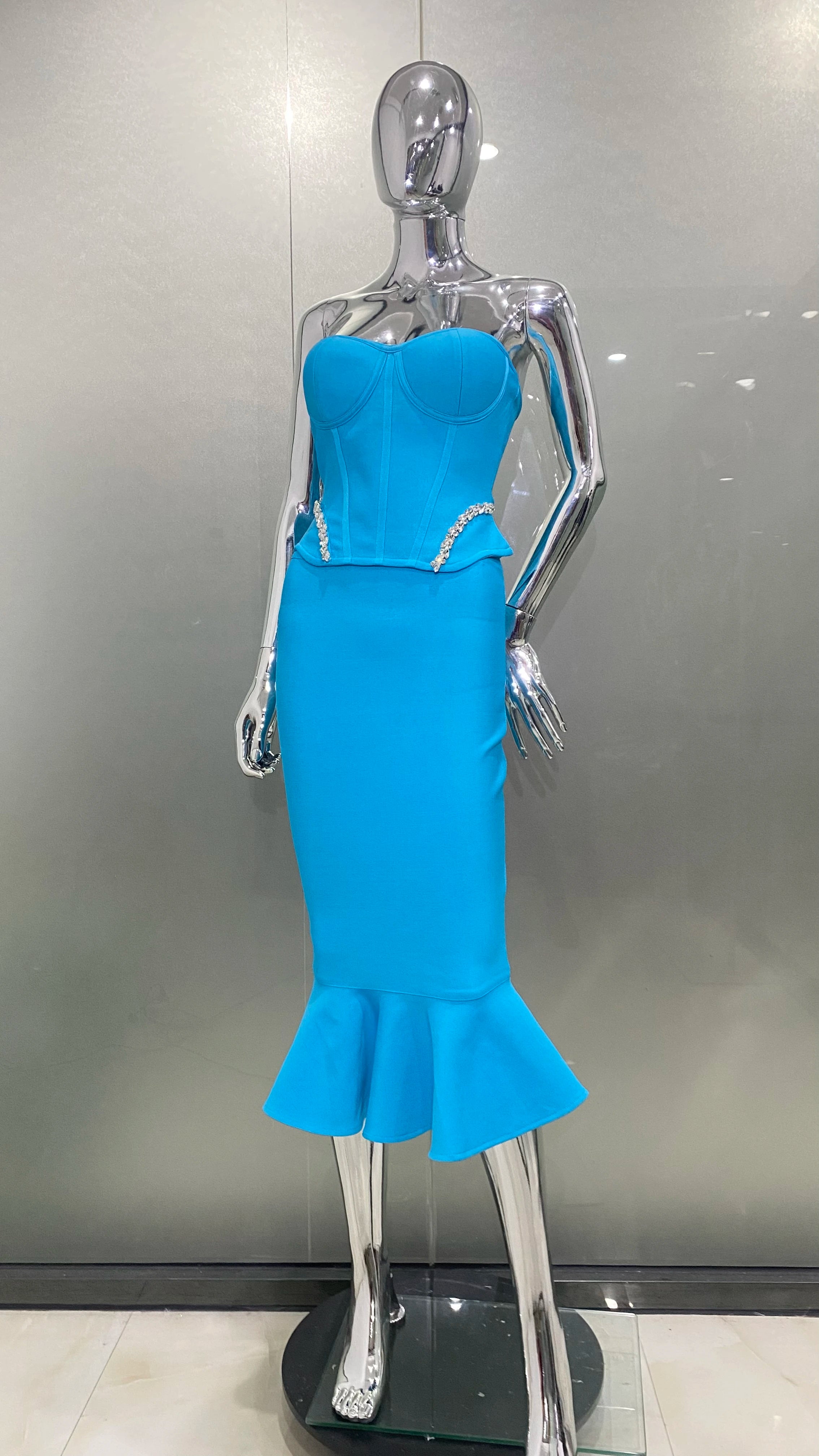Blue Color Woman Bandage Set Shining Diamonds Strapless Top And Mid Calf Mermaid Skirt 2 Piece Set Cocktail Party Outfit