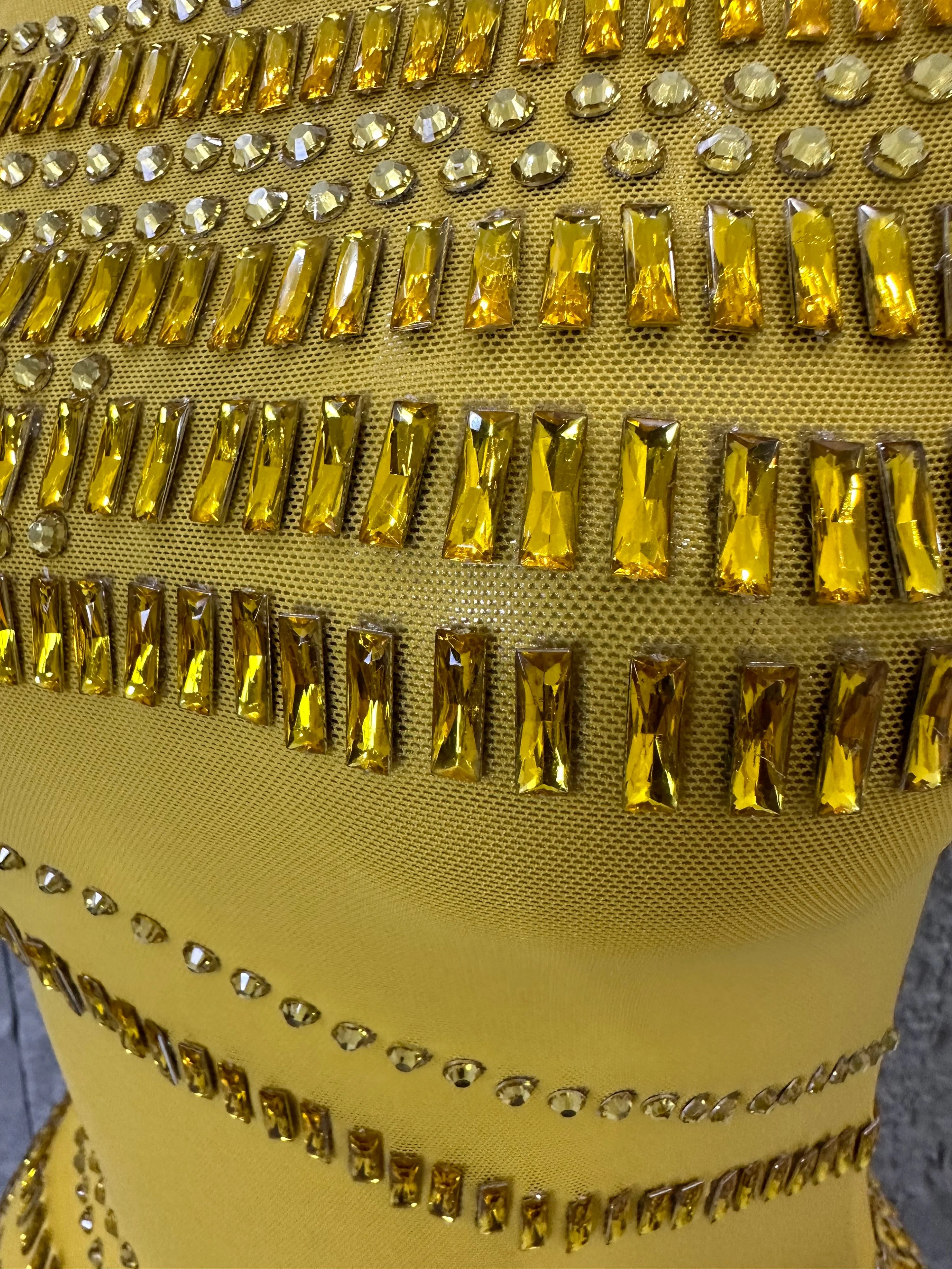 Luxury Gold Off-Shoulder Mini Dress Women Sexy Sheer Mesh Full Gold Crystal Embellished Form-Fitting Outfit Formal Event Party