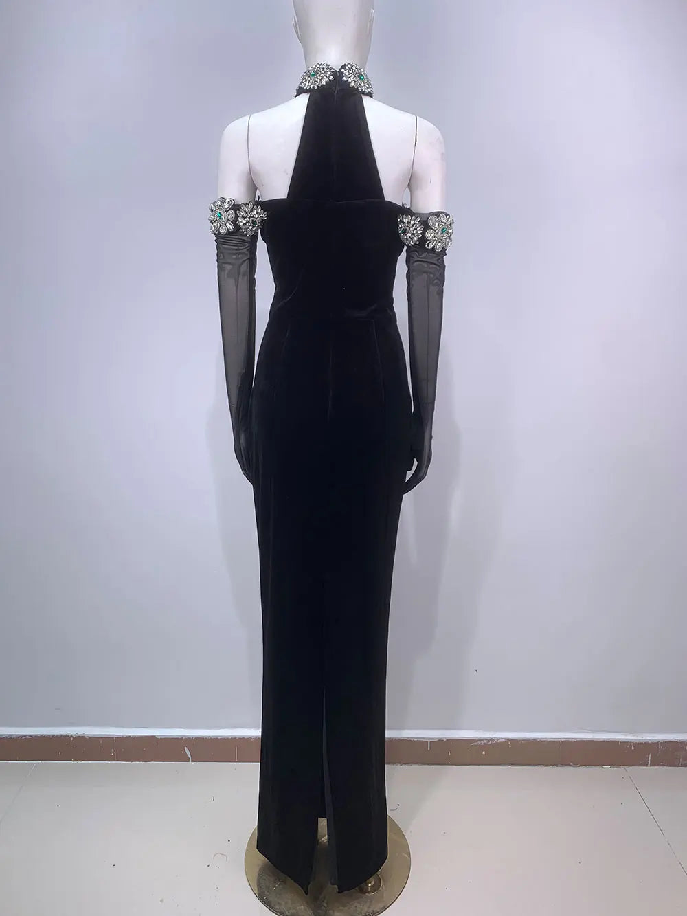 2024 Sexy Women's Heavy Industry Diamond Adorned Velvet Dress with Hanging Neck Shoulder Bodycon Transparent Gaul Gloves+Dresses