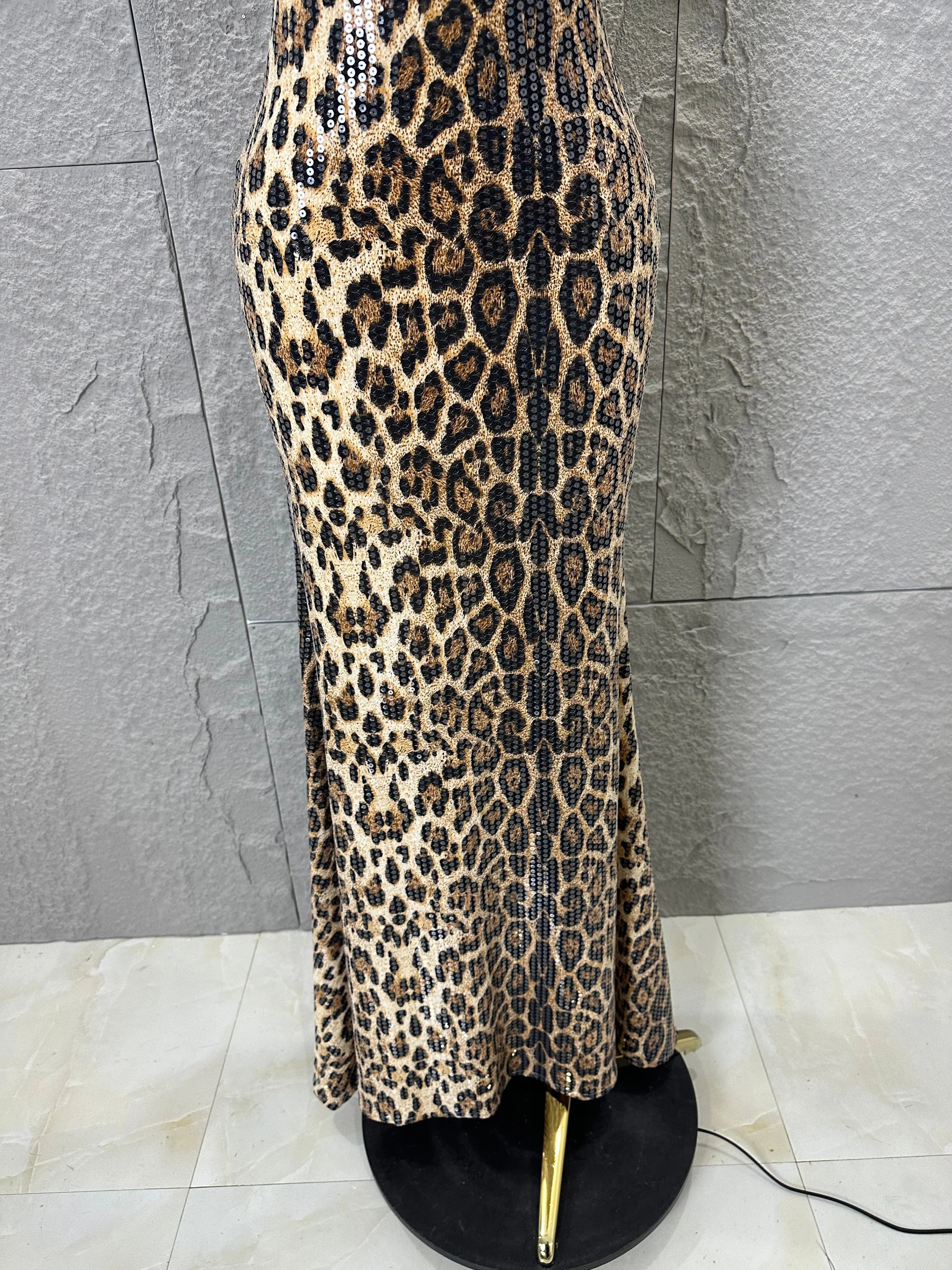 Refined Leopard Print Maxi Dress Women Sexy Halter Neck Sleeveless Sequin Embellished Bodycon Outfit Nightclub Party Costume